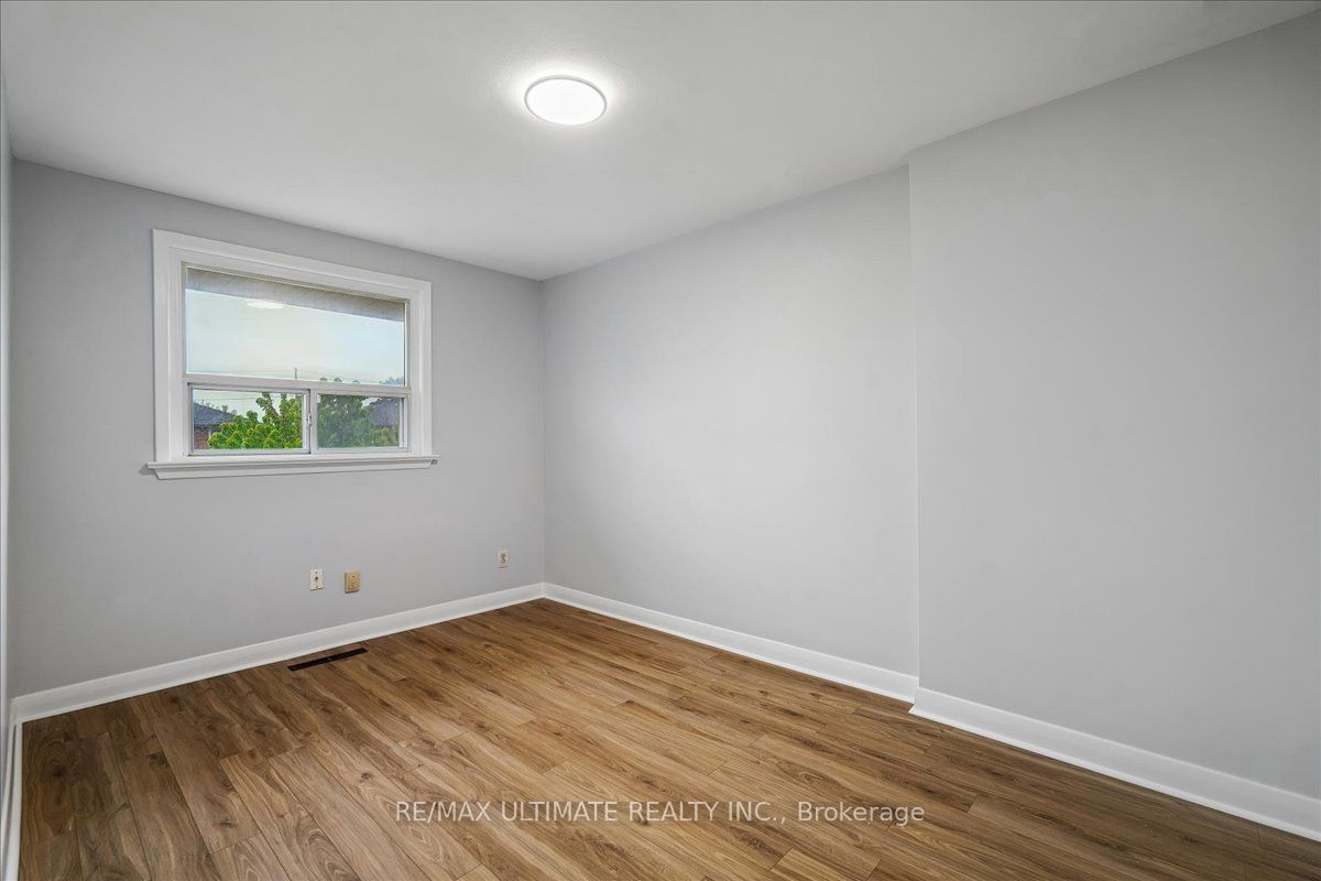 12 Thurodale Avenue Property Photo 11