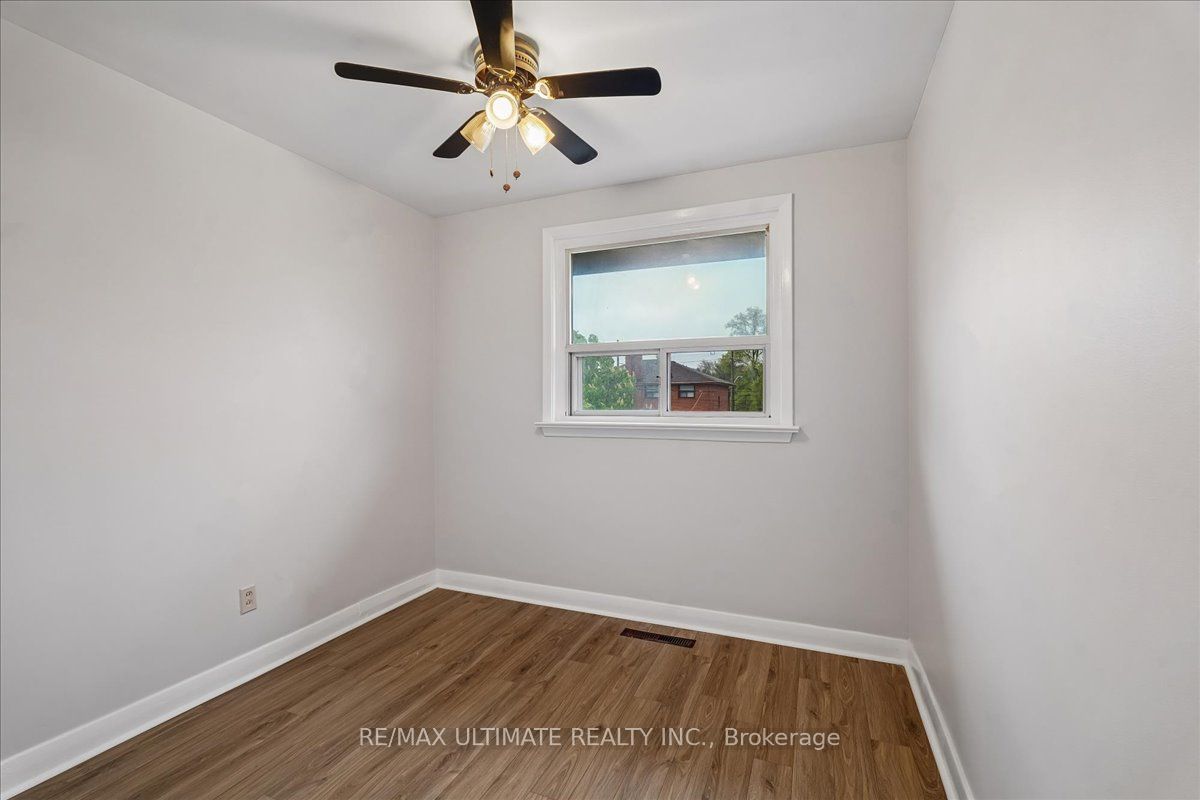 12 Thurodale Avenue Property Photo 13