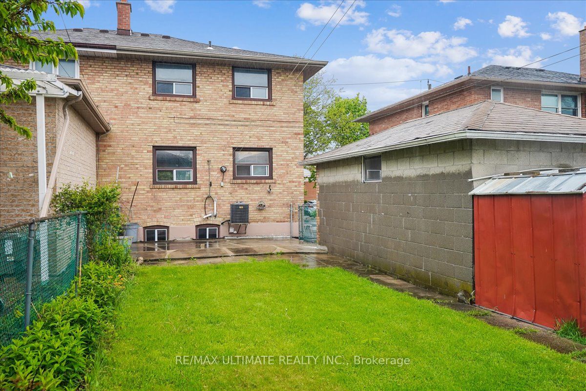 12 Thurodale Avenue Property Photo 39