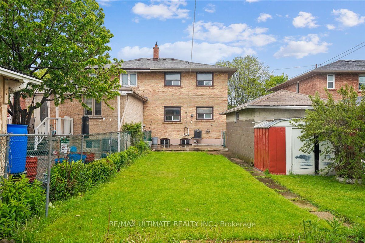 12 Thurodale Avenue Property Photo 40