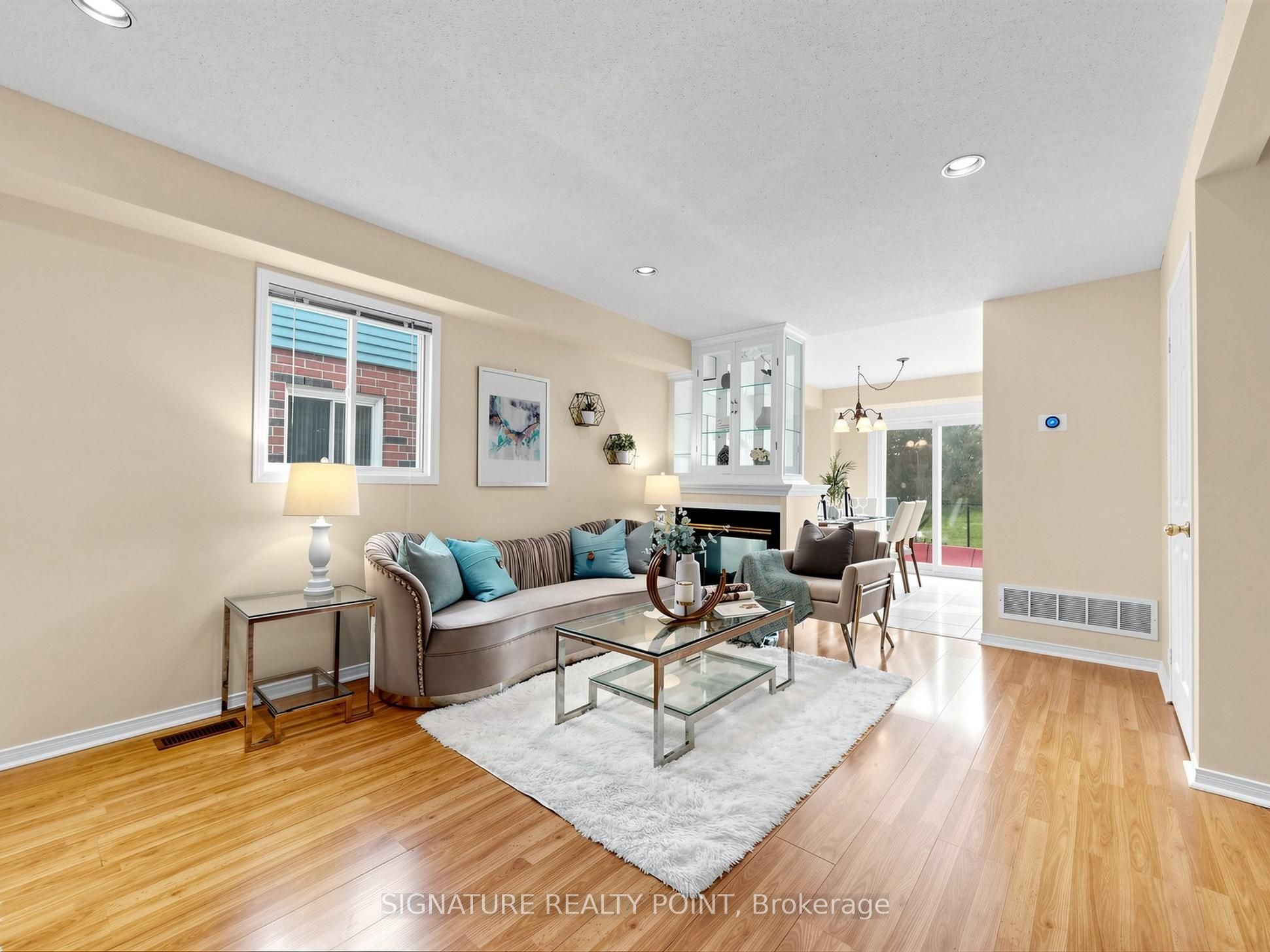 1816 Hobson Drive Property Photo 3