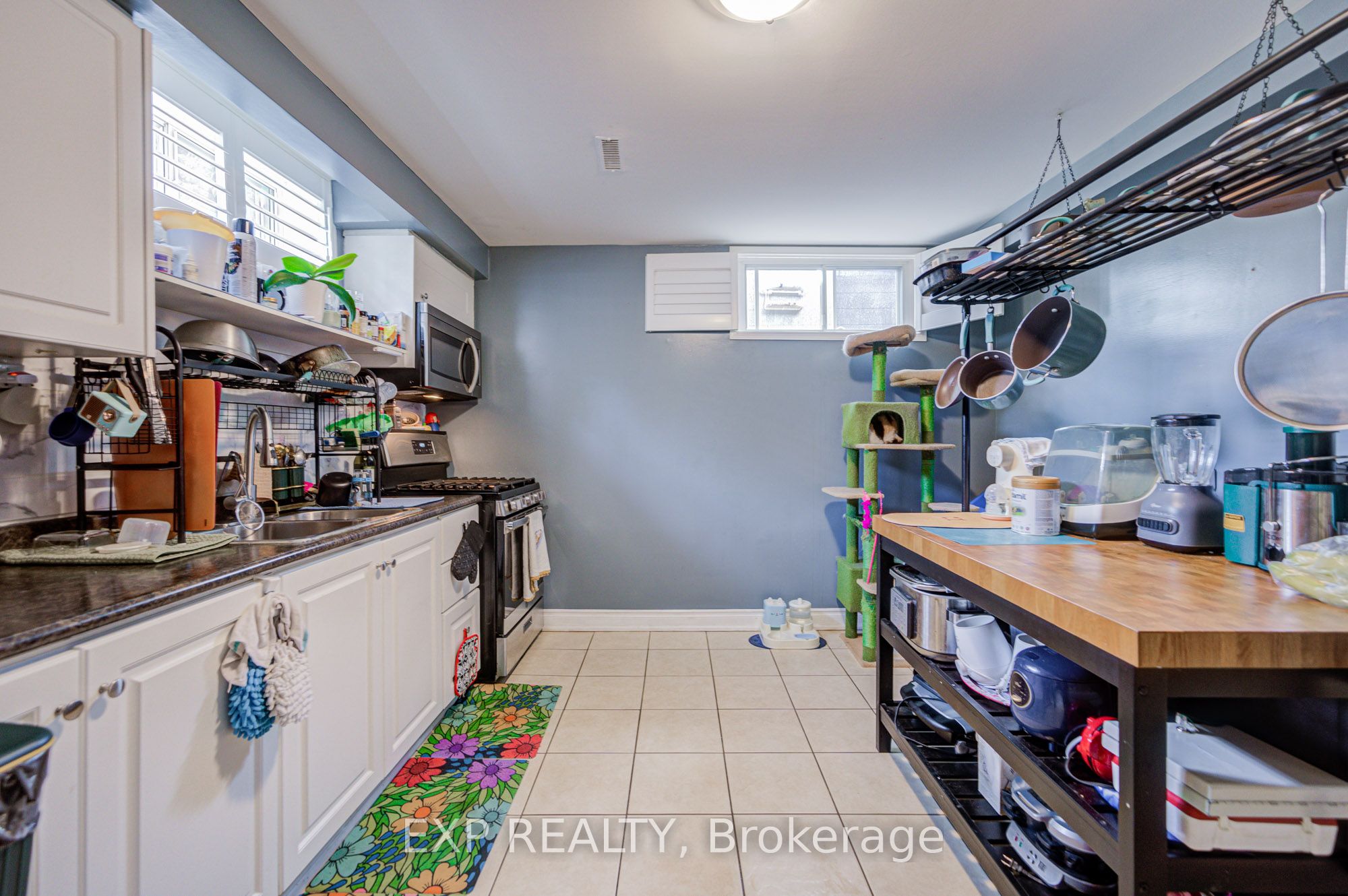 593a Scarlett Road N Property Photo 28