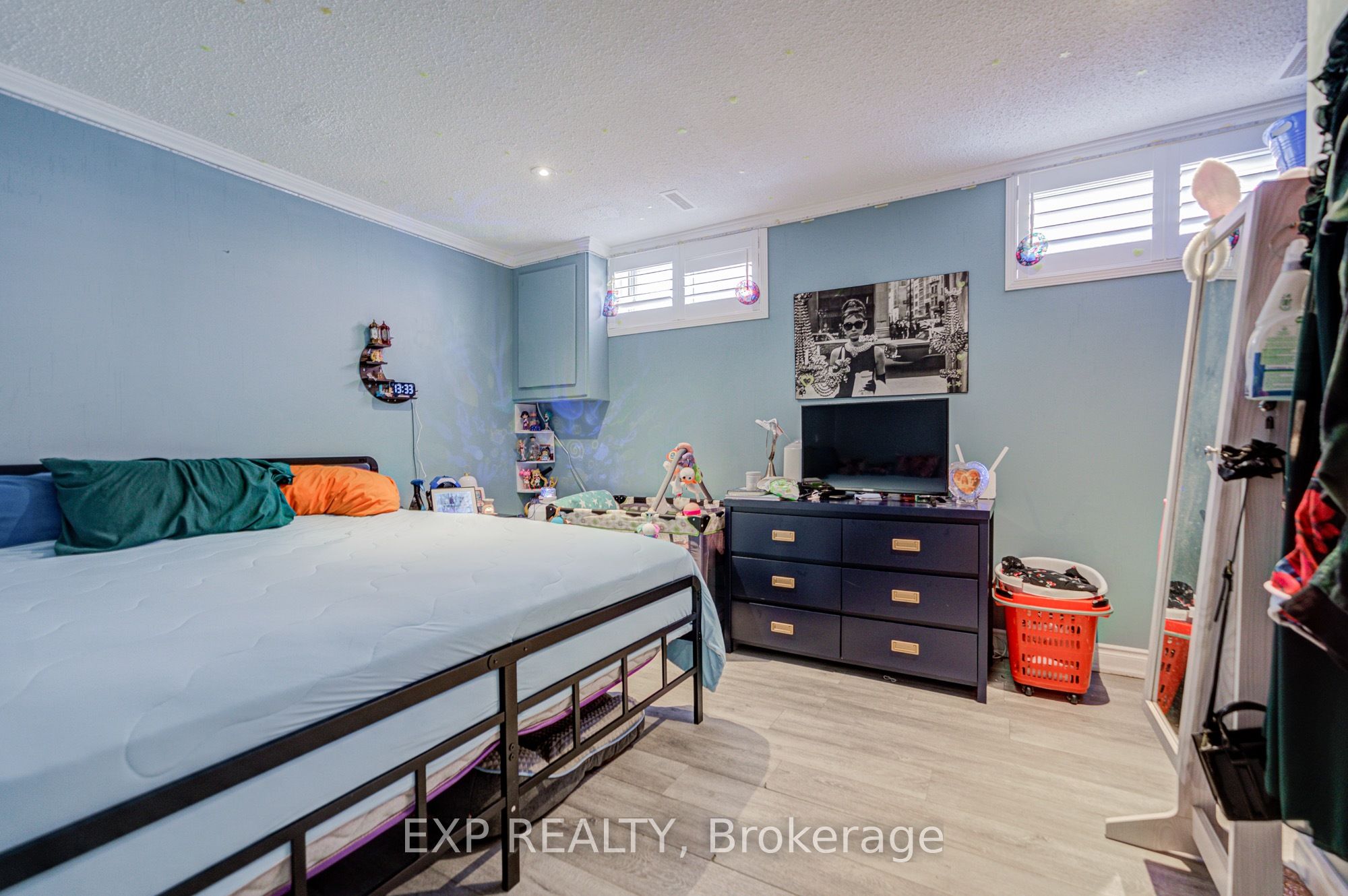 593a Scarlett Road N Property Photo 34