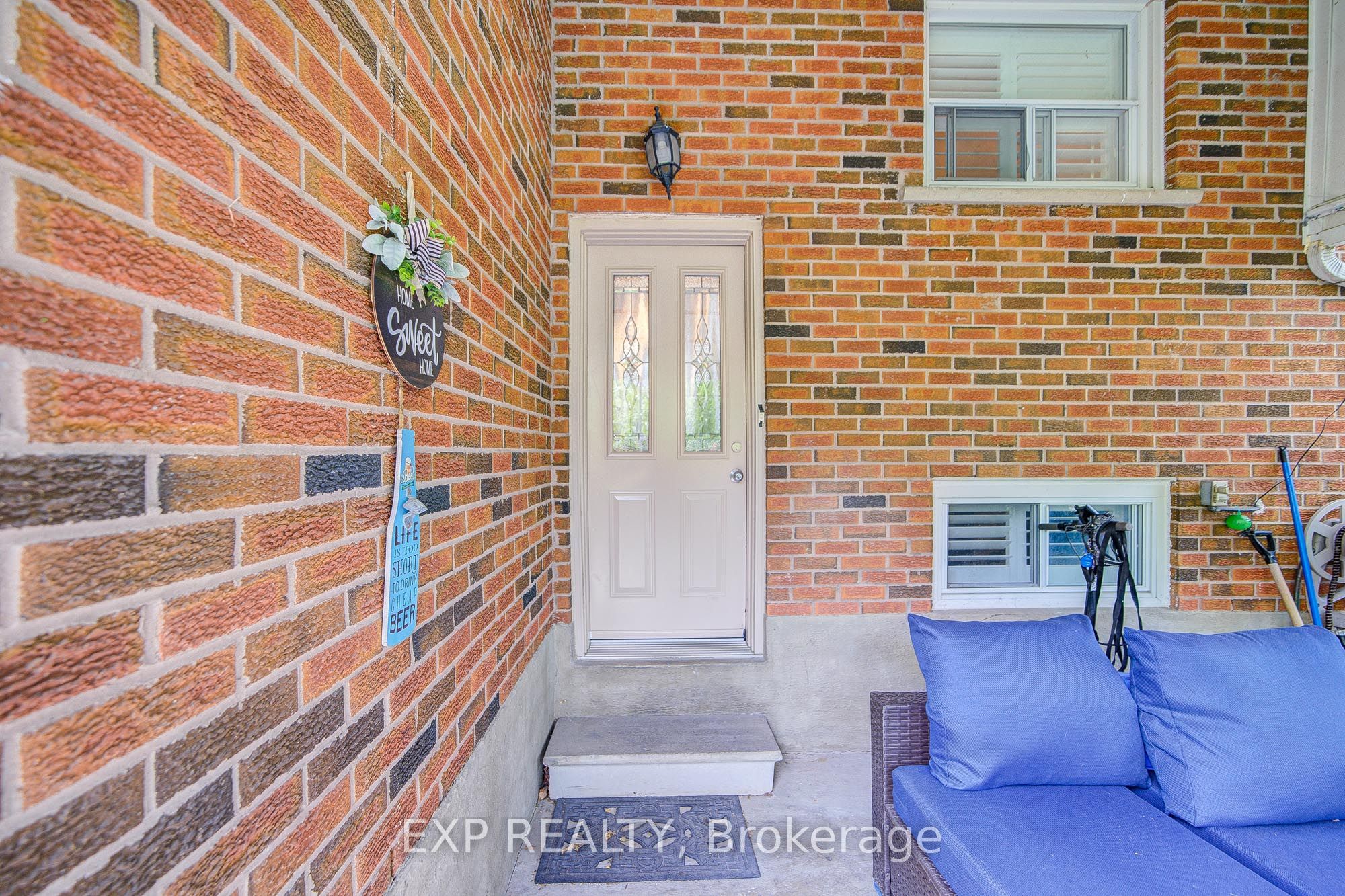 593a Scarlett Road N Property Photo 35