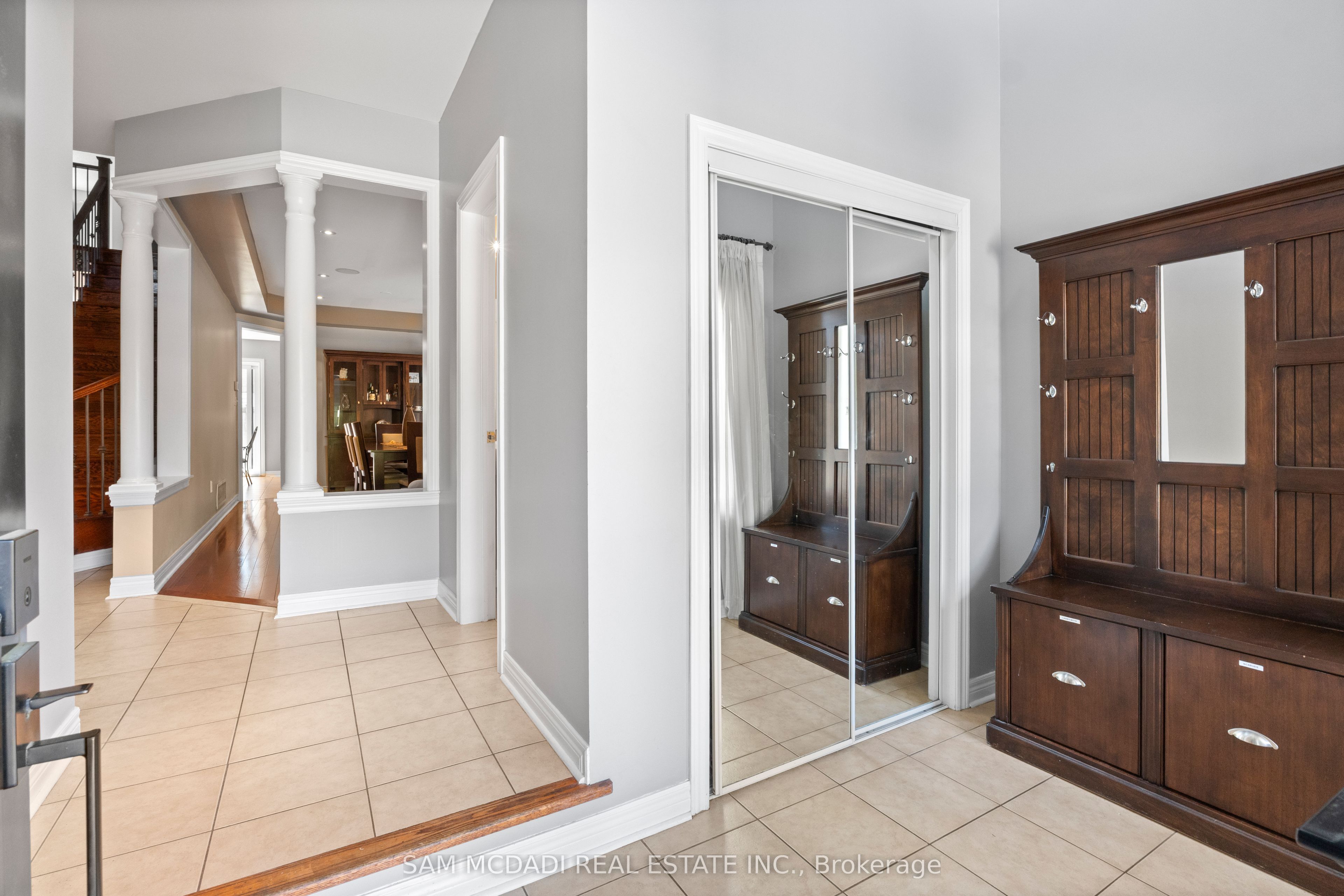 2476 Palmerston Road Property Photo 4