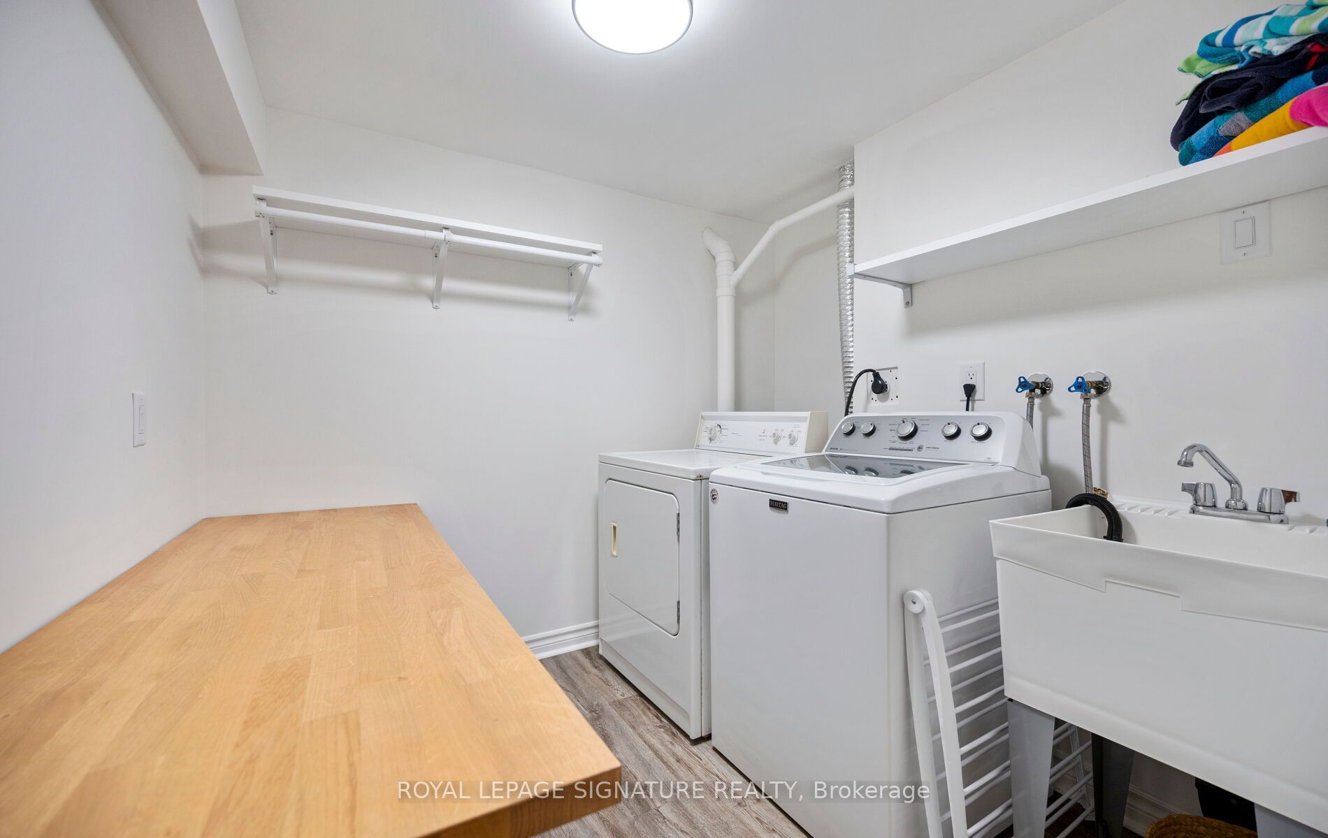 1570 Park Royale Boulevard Property Photo 29