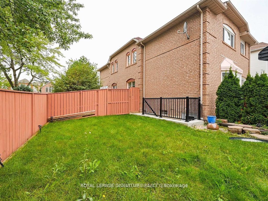 5955 Leeside Crescent Basement Property Photo 2