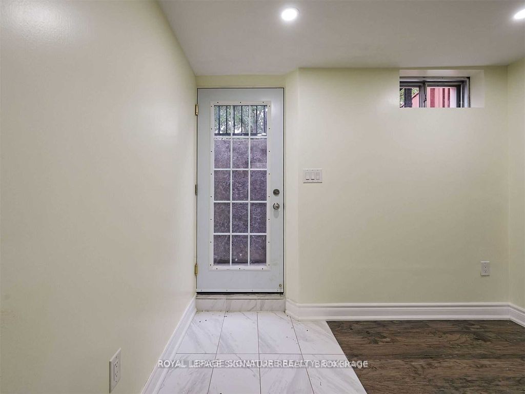 5955 Leeside Crescent Basement Property Photo 6