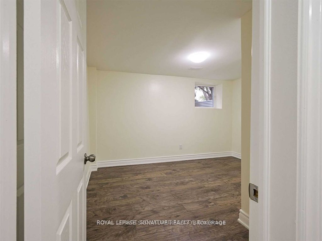 5955 Leeside Crescent Basement Property Photo 21