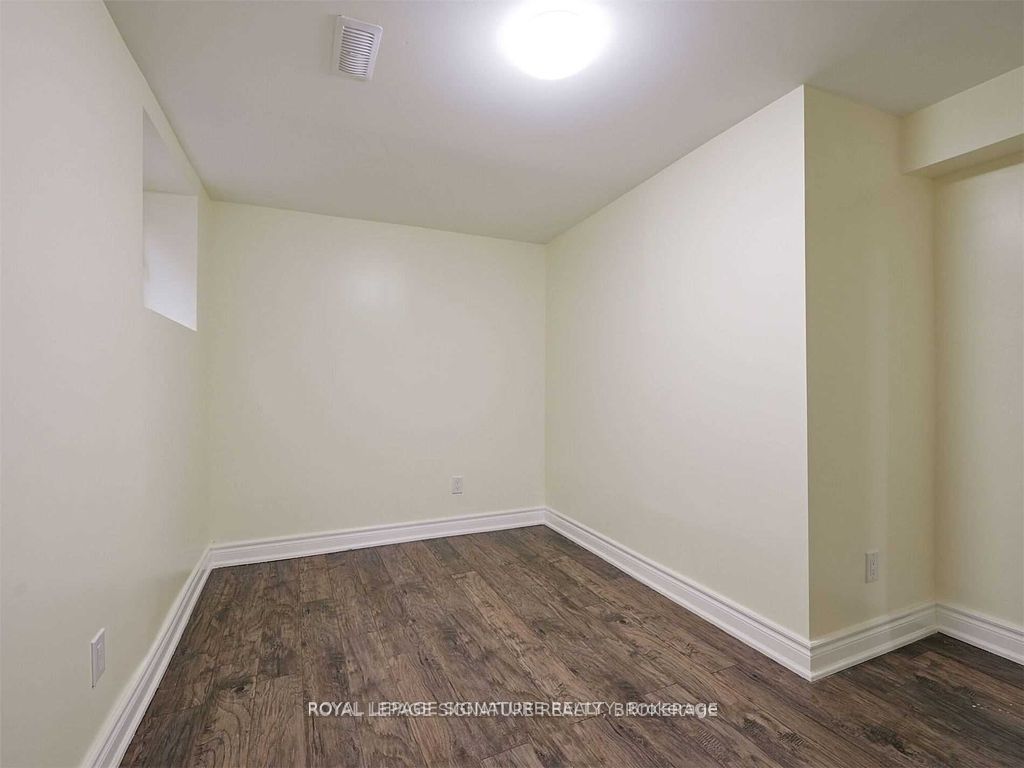 5955 Leeside Crescent Basement Property Photo 23