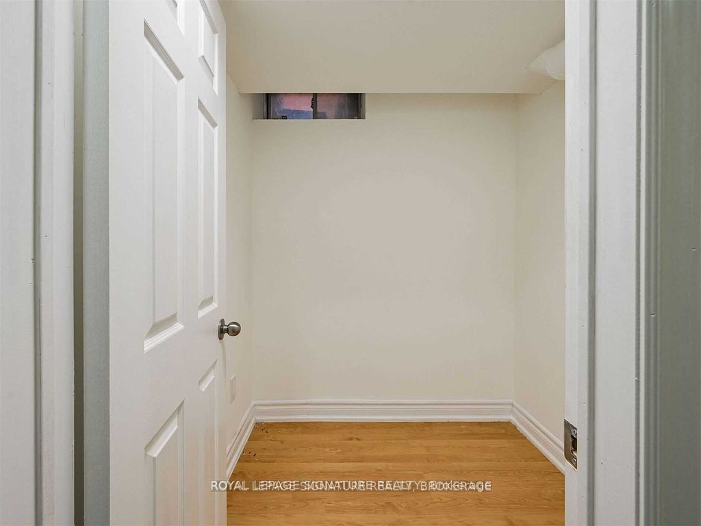 5955 Leeside Crescent Basement Property Photo 28