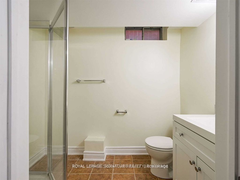 5955 Leeside Crescent Basement Property Photo 29