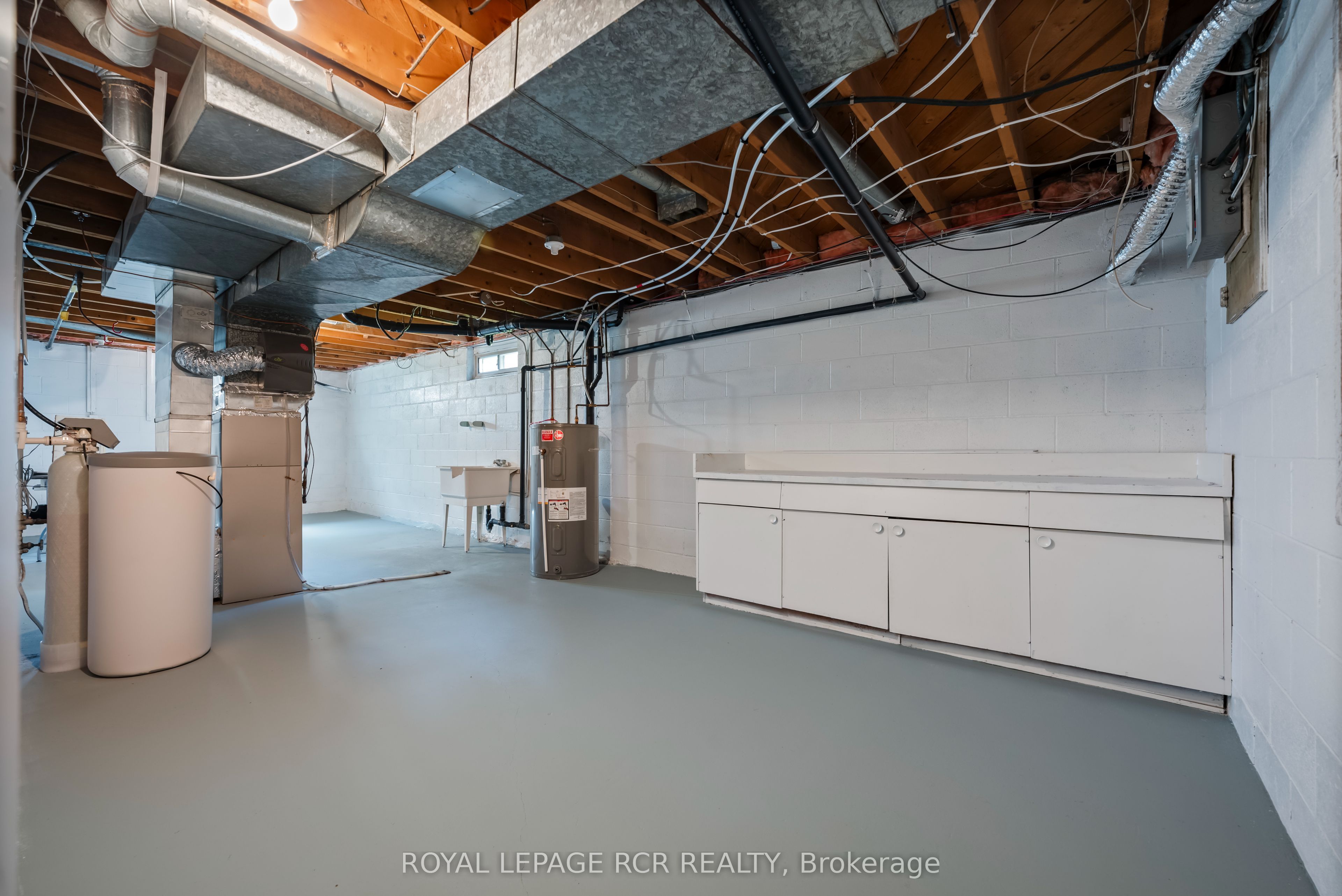 77 Zina Street Property Photo 35