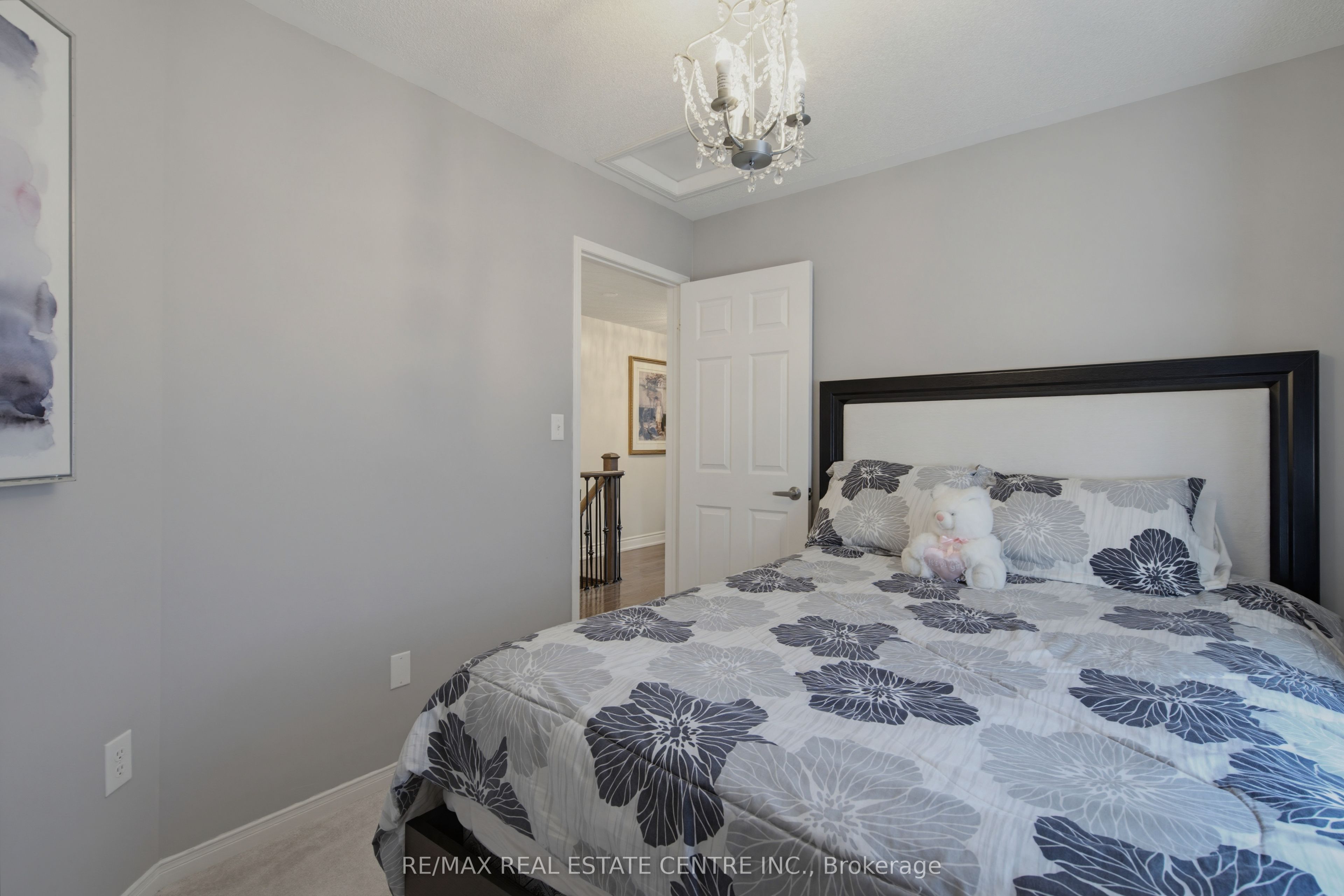 16 Gulfbrook Circle Property Photo 23