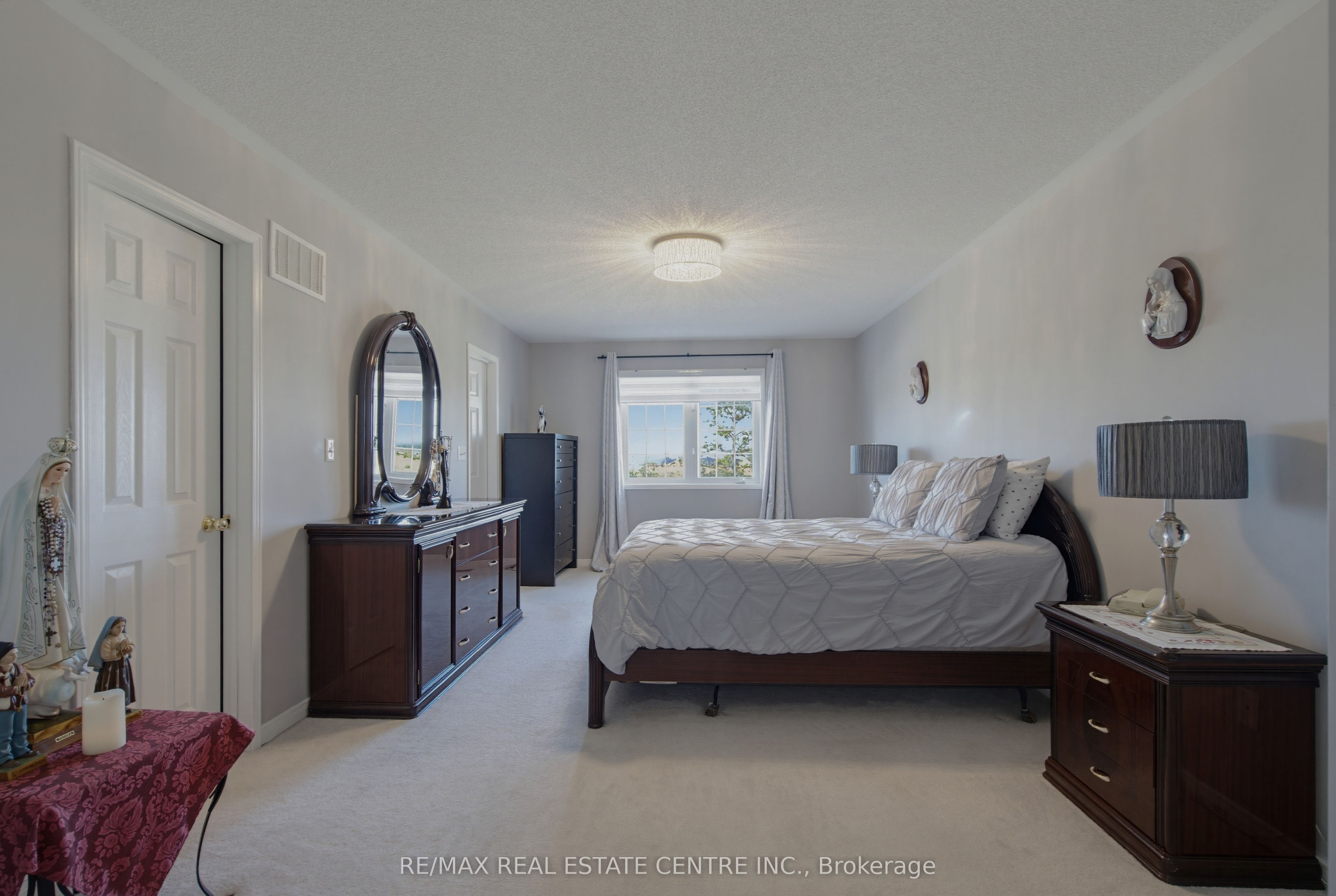 16 Gulfbrook Circle Property Photo 25