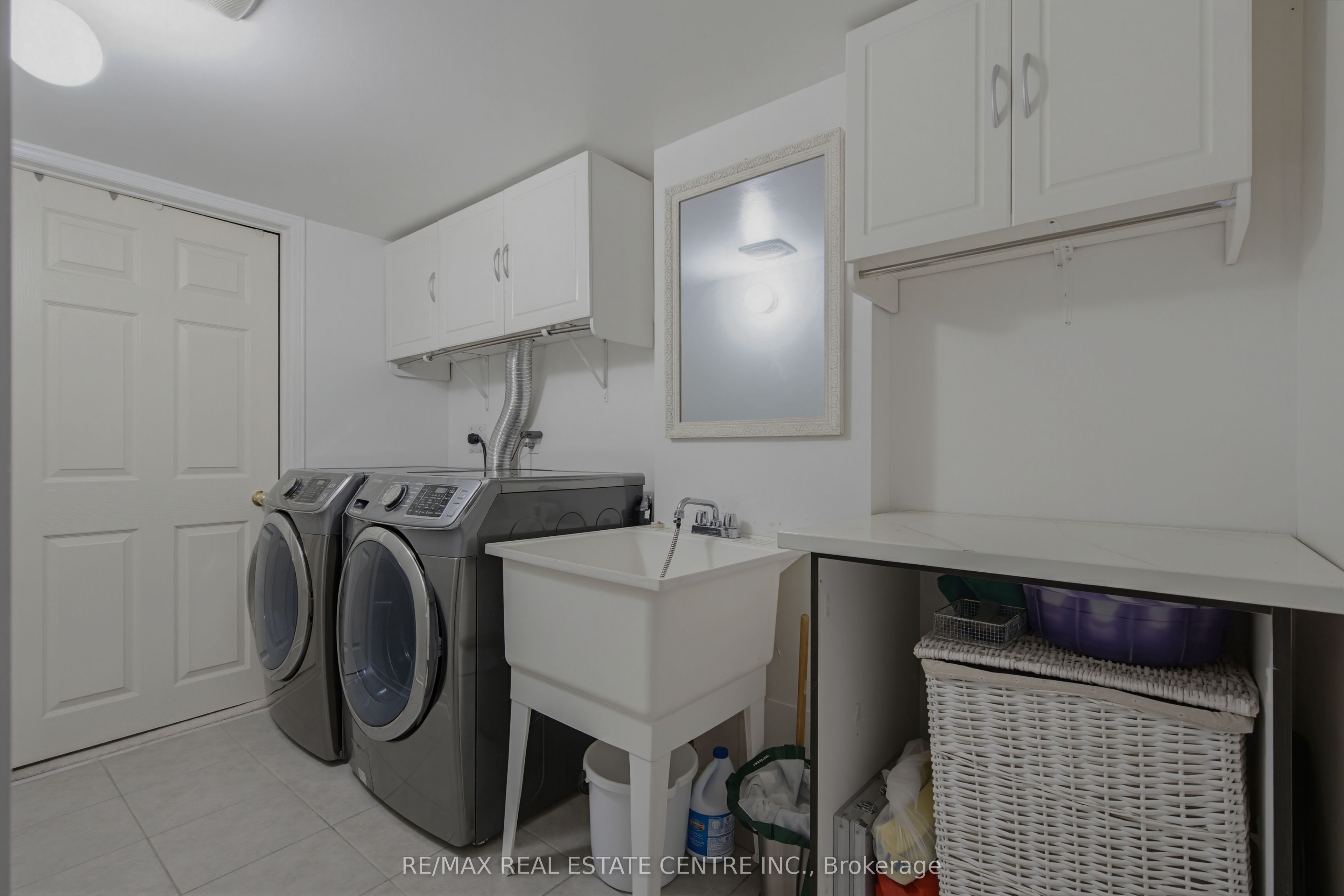 16 Gulfbrook Circle Property Photo 37