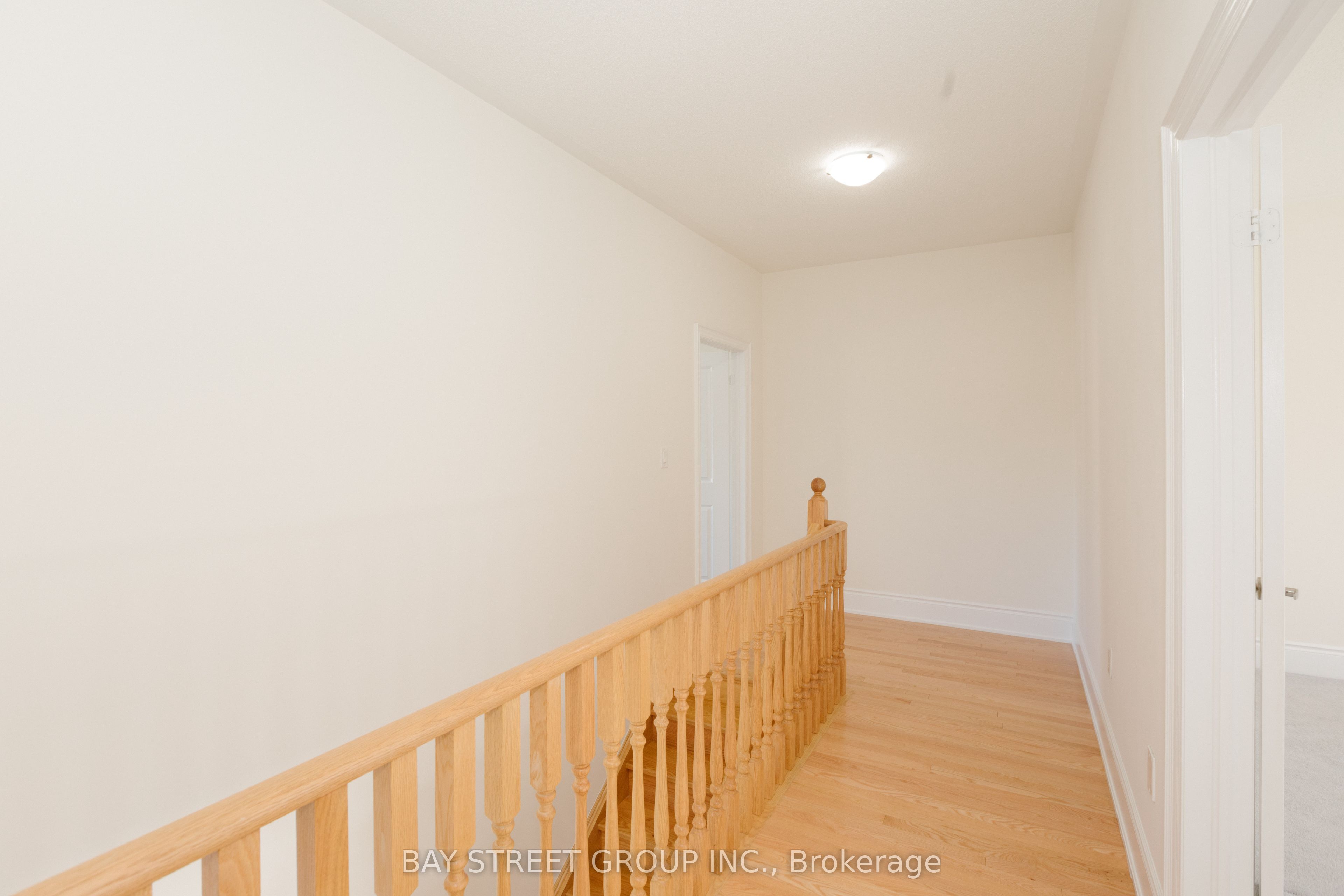 3127 Streamwood Pass Property Photo 32