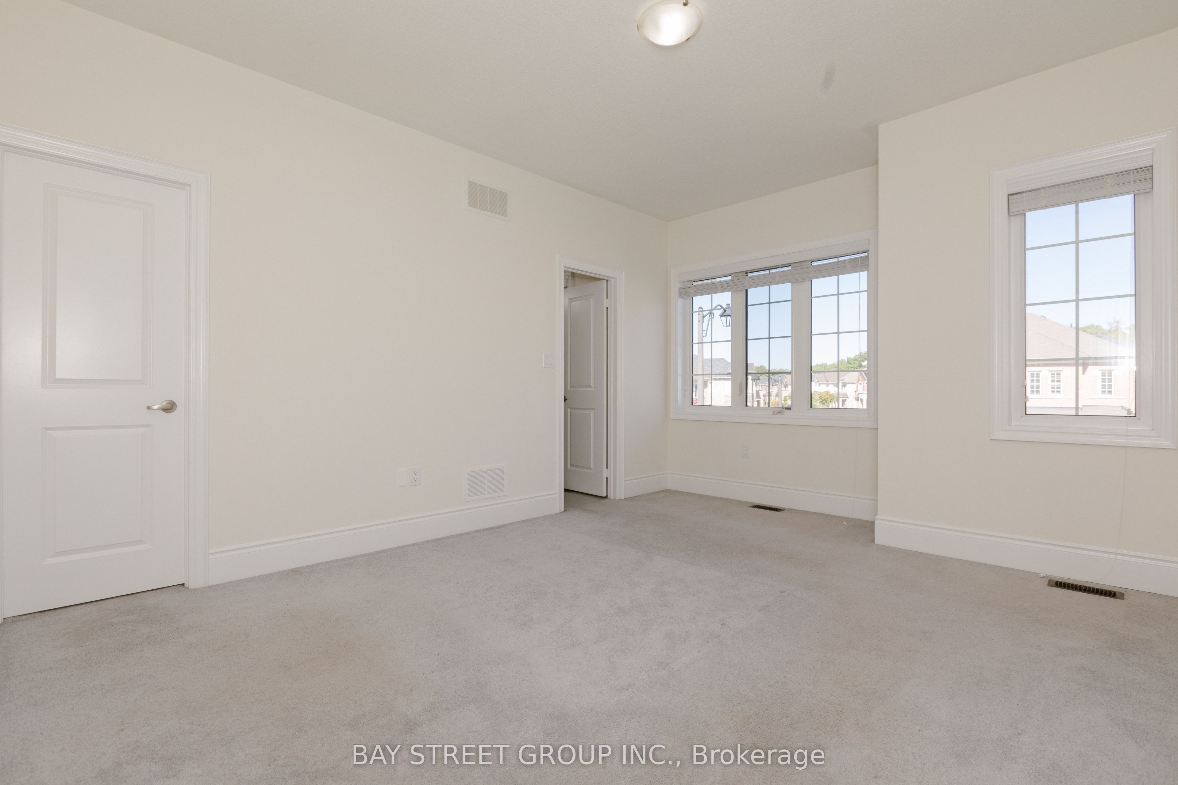 3127 Streamwood Pass Property Photo 33
