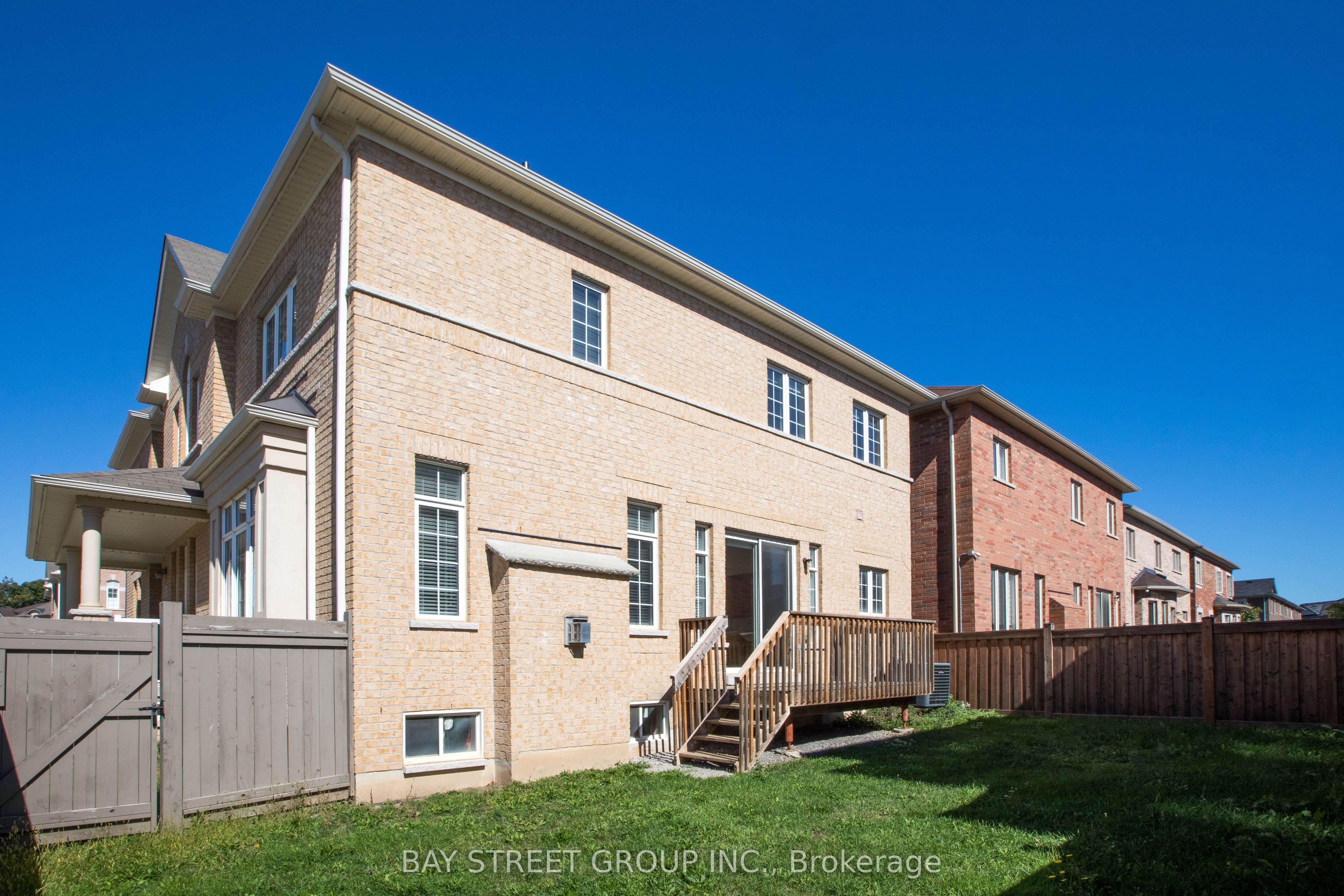 3127 Streamwood Pass Property Photo 44
