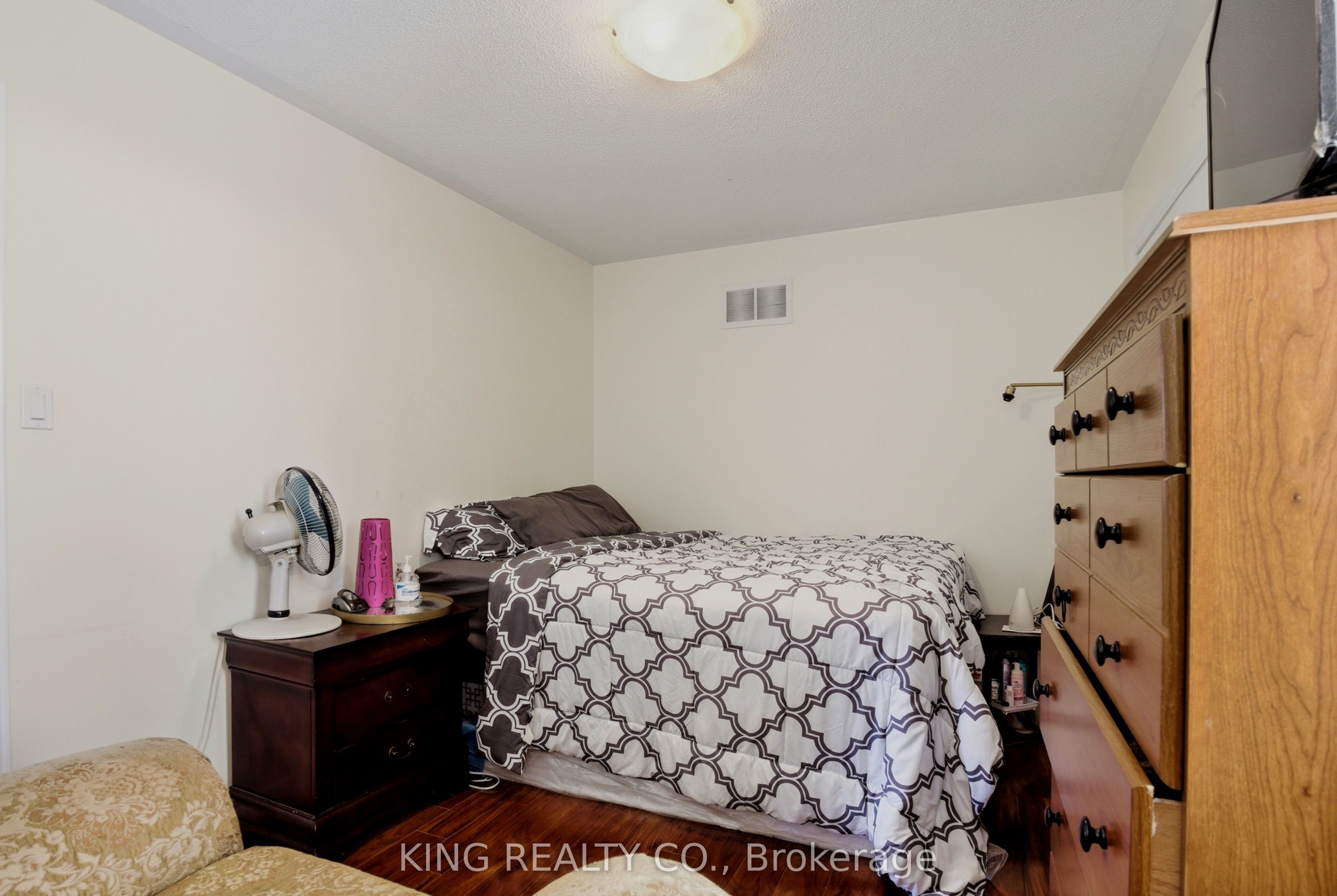 12 Helman Road Property Photo 20