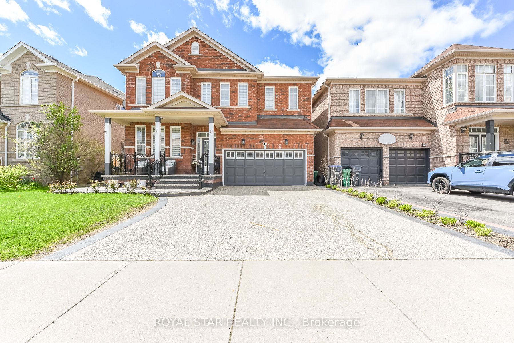 38 Robitaille Drive Property Photo 2