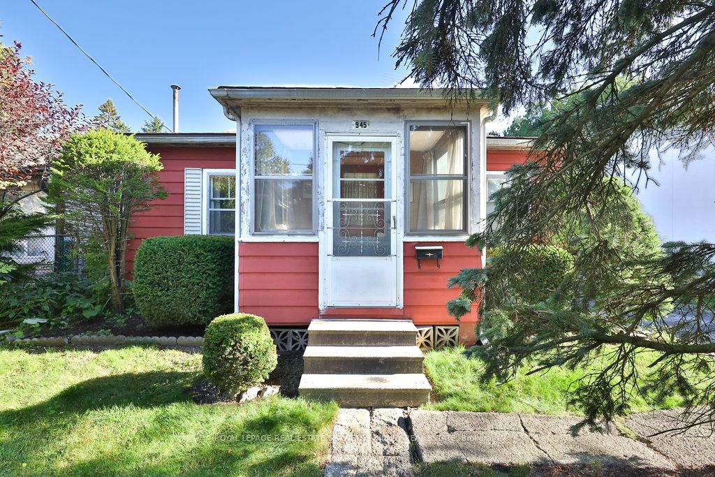 945 Beechwood Avenue Property Photo 16
