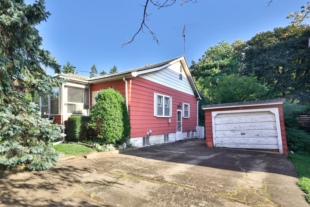 945 Beechwood Avenue Property Photo 18