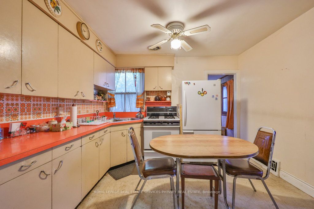 945 Beechwood Avenue Property Photo 26