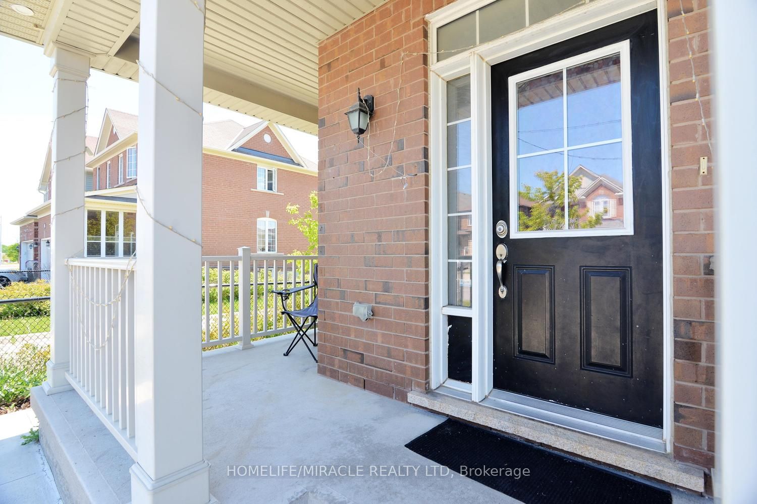 8 Robert Parkinson Drive Property Photo 3
