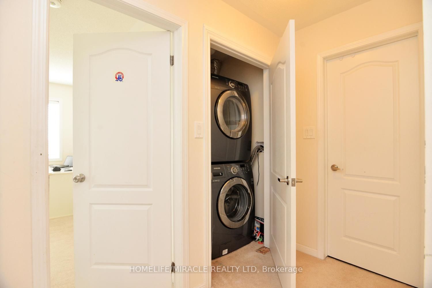 8 Robert Parkinson Drive Property Photo 19