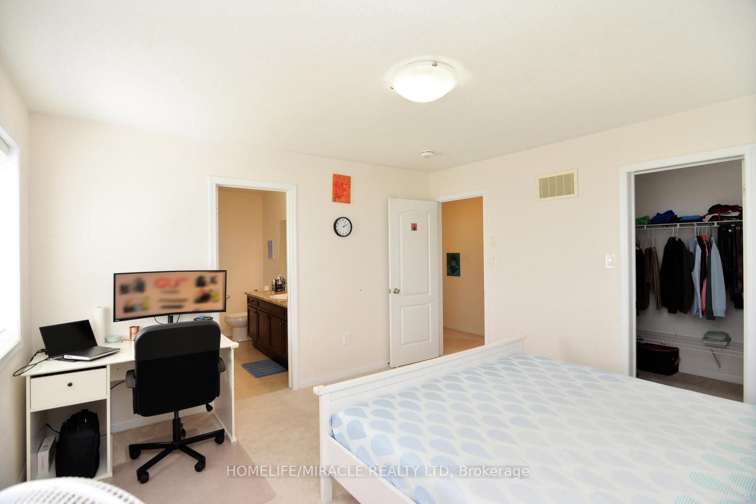 8 Robert Parkinson Drive Property Photo 21