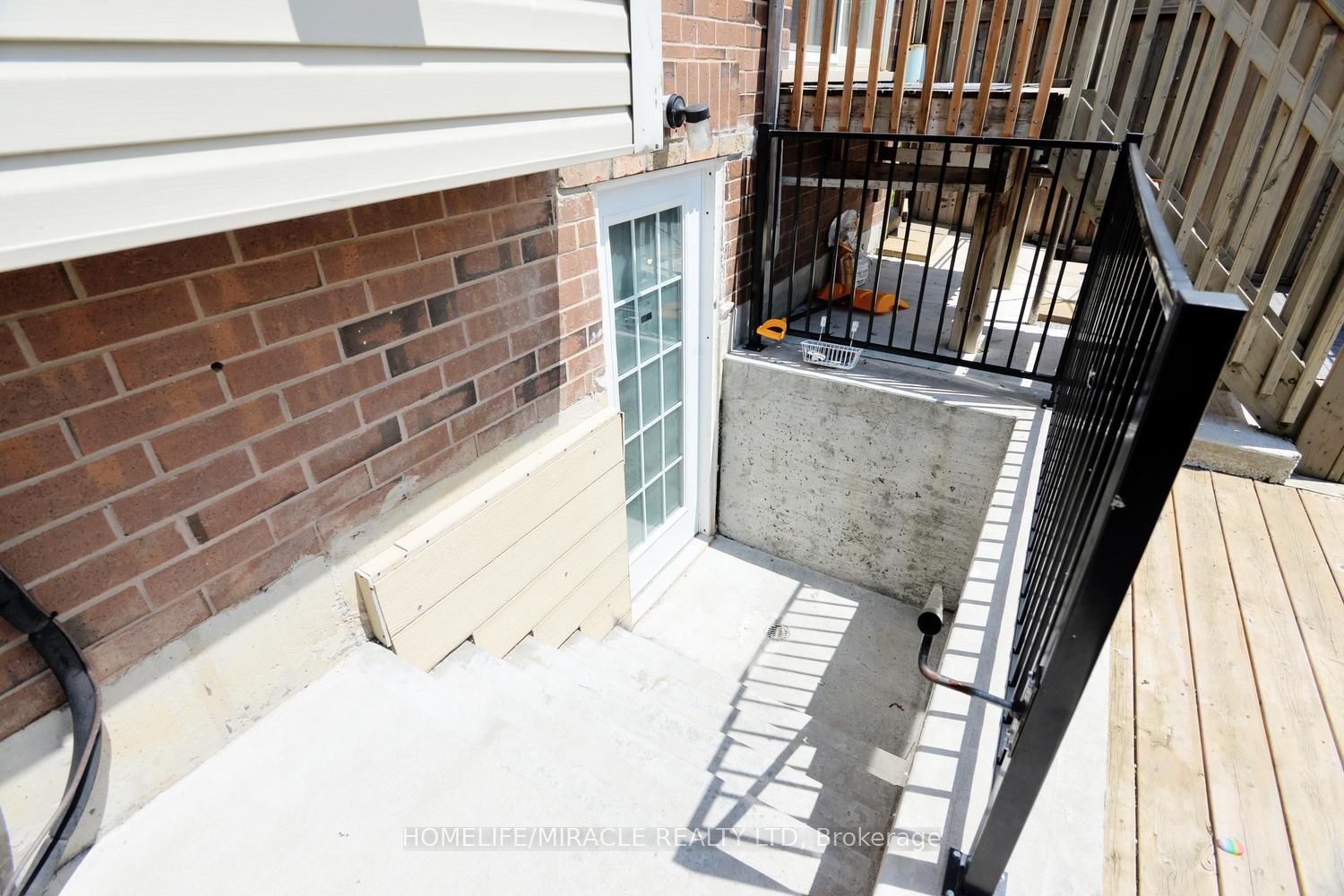 8 Robert Parkinson Drive Property Photo 34