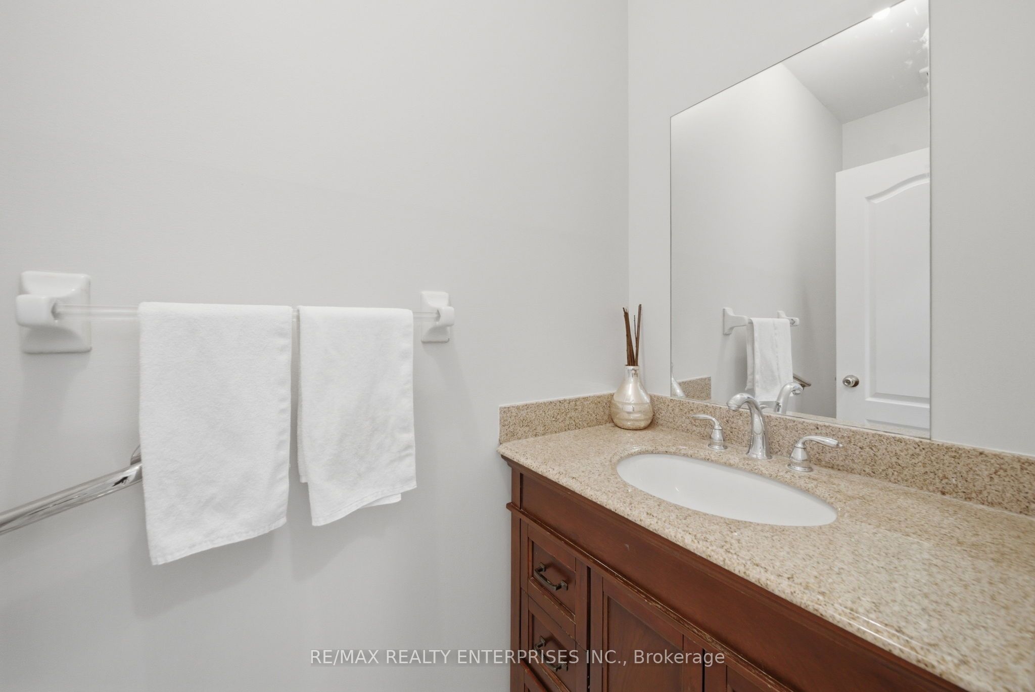 5811 Cornell Crescent Property Photo 21