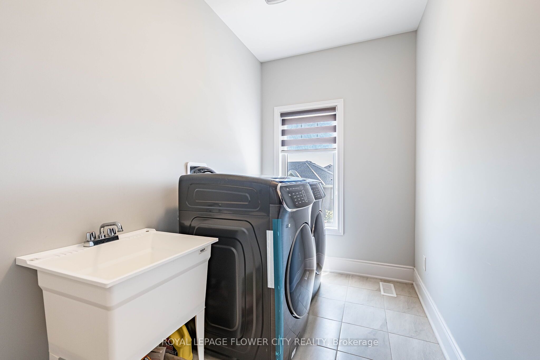 14 Richard Oxtoby Road Property Photo 40