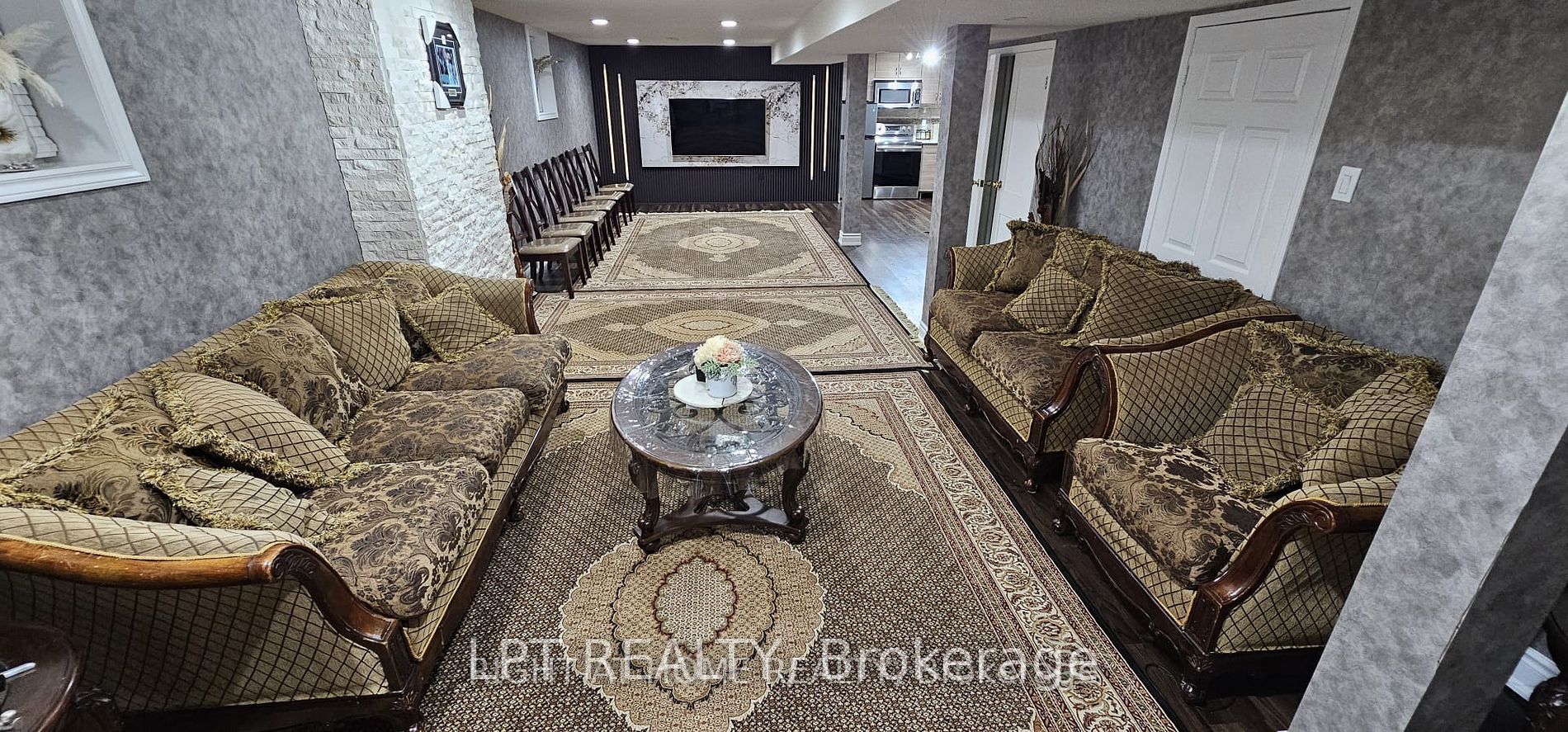3577 Colonial Drive Property Photo 11