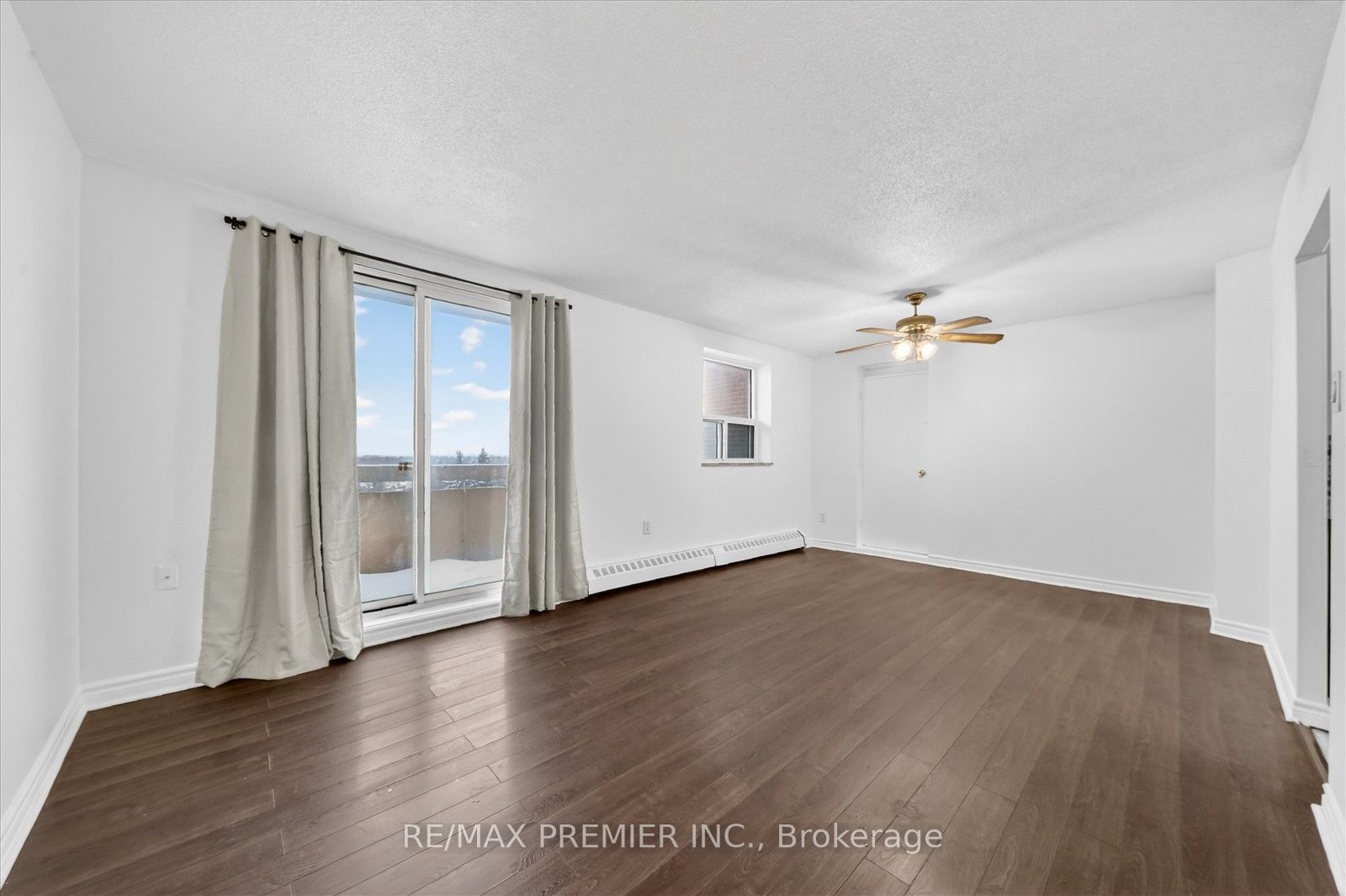 3555 Derry Road E 712 Property Photo 5