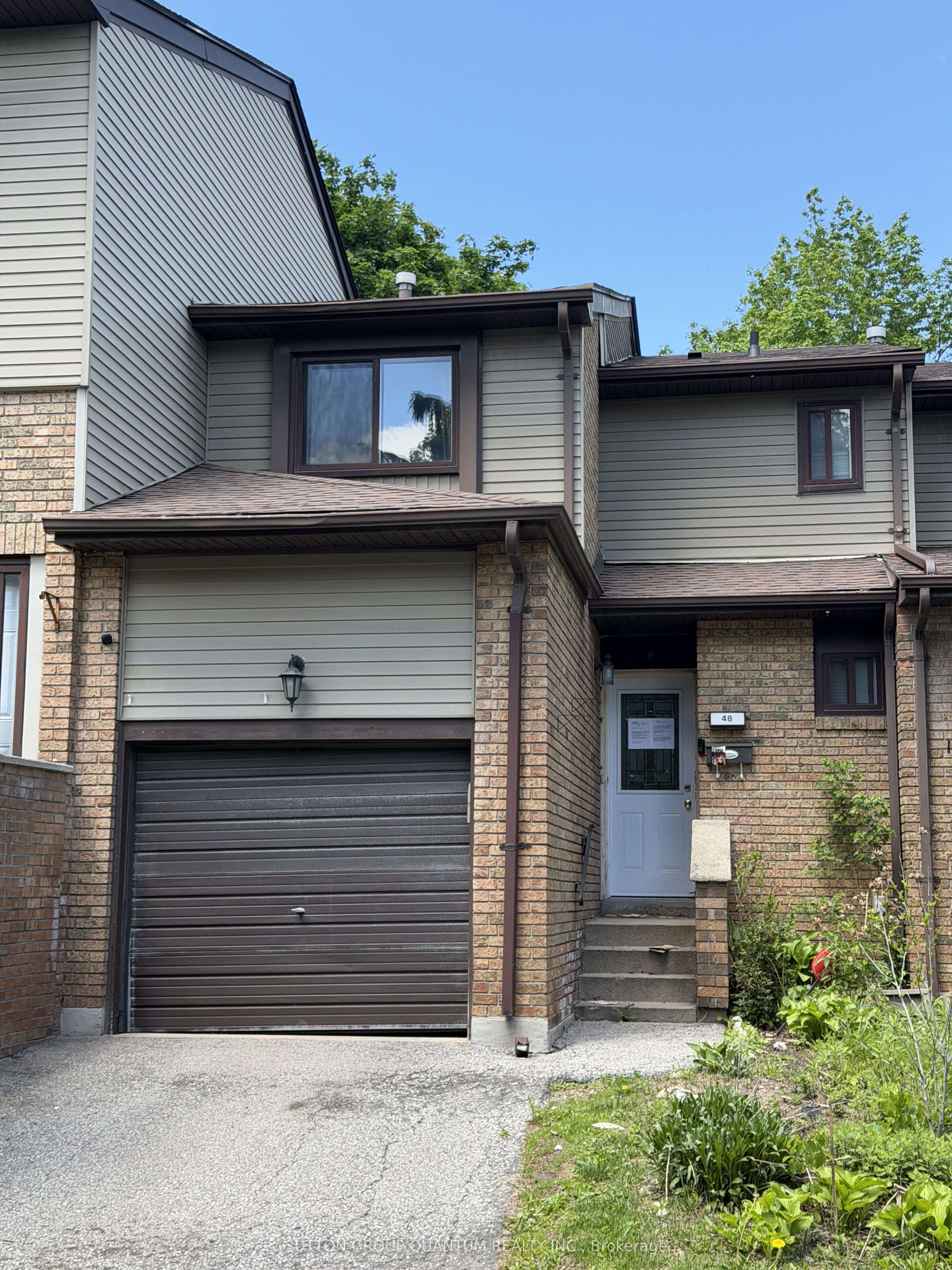 48 Carleton Place S Property Photo 1