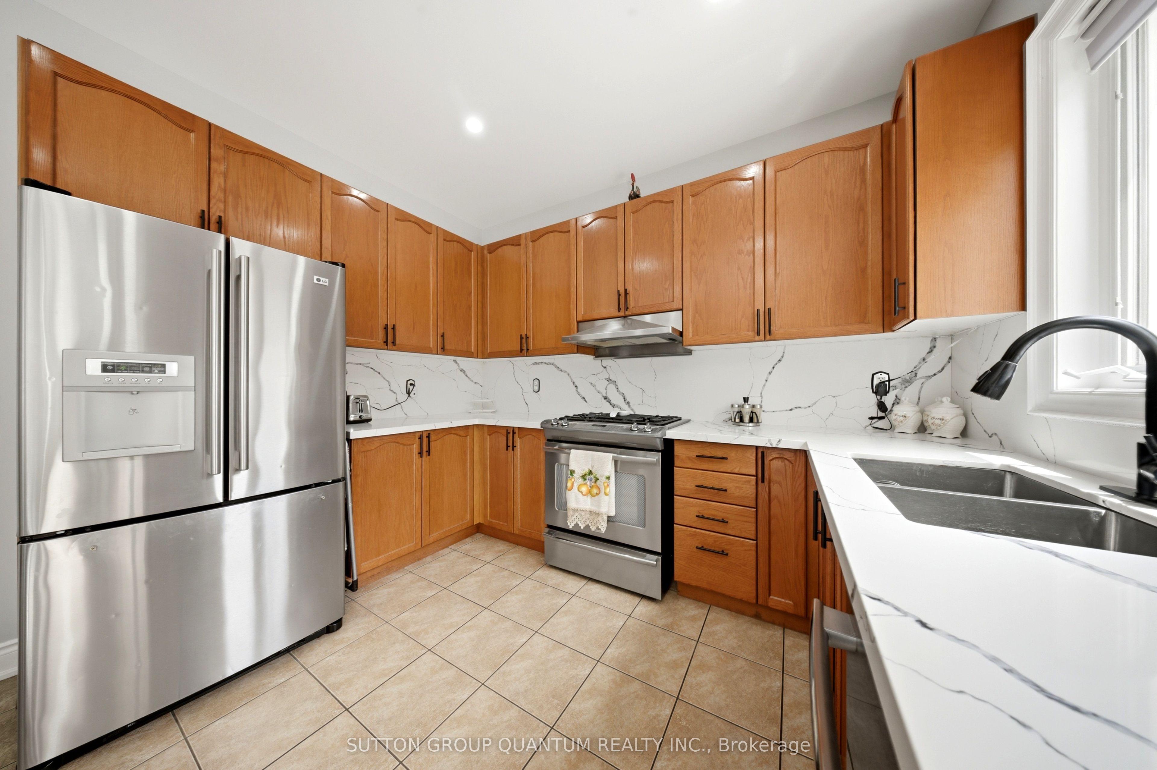 35 Devonsleigh Drive Property Photo 16