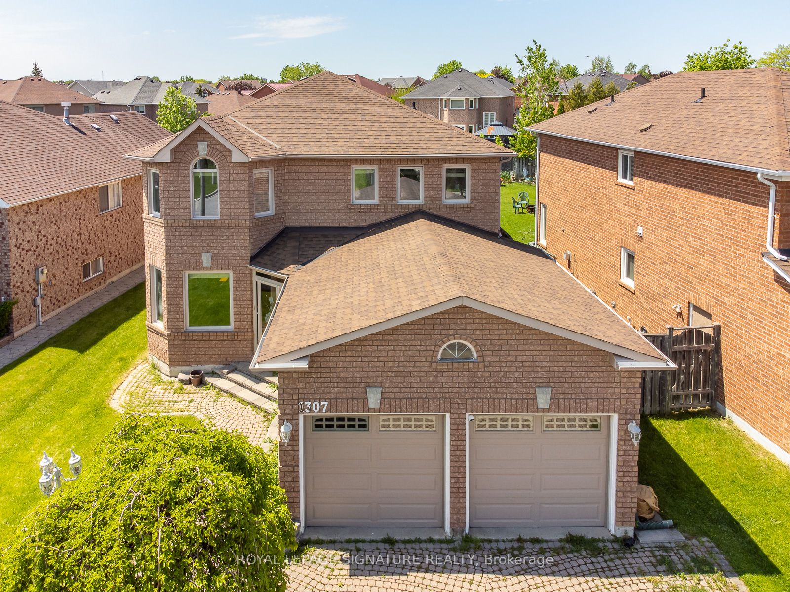1307 Midgreen Lane