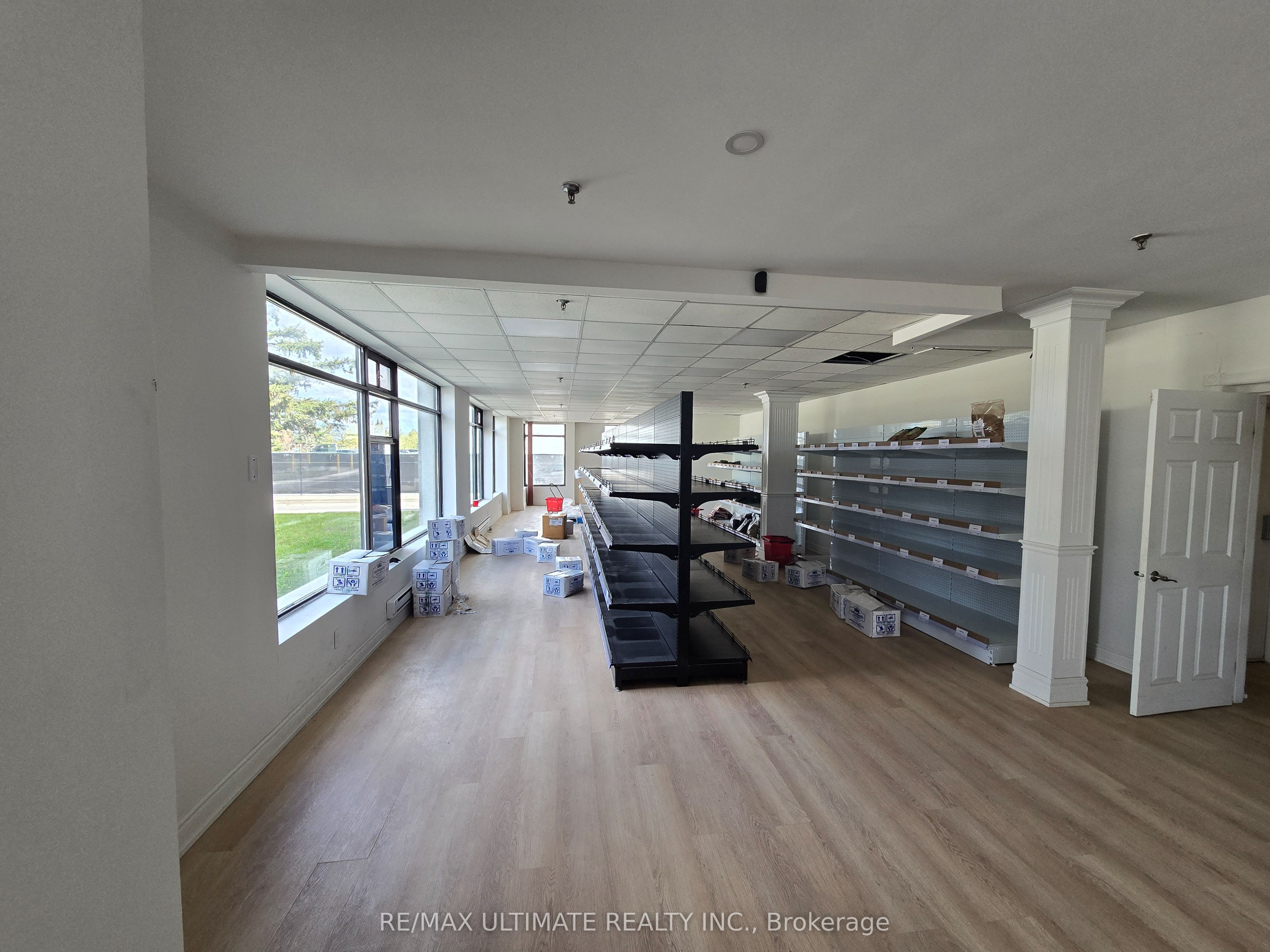 386 Deerhurst Drive A Property Photo 6