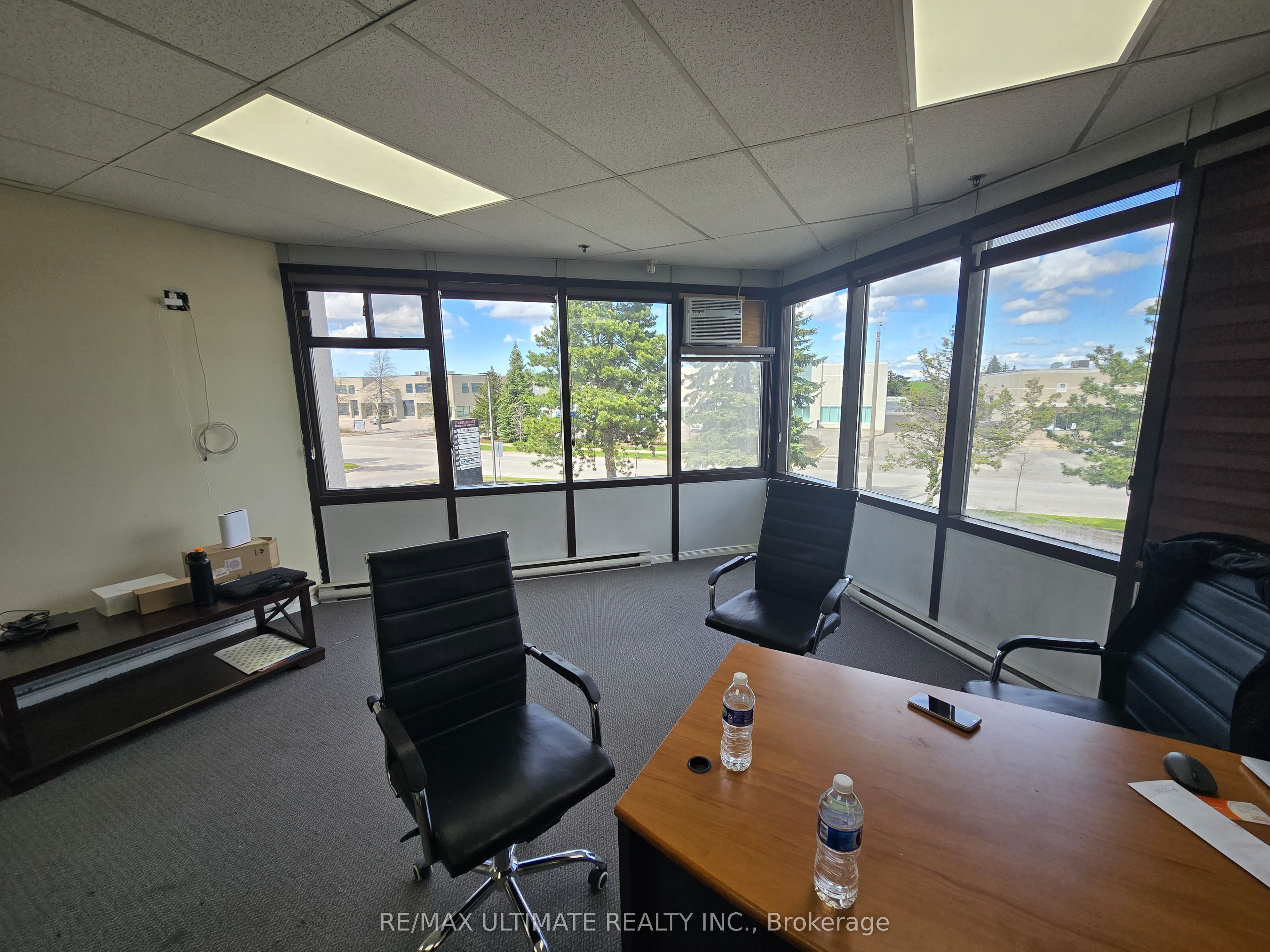 386 Deerhurst Drive A Property Photo 10
