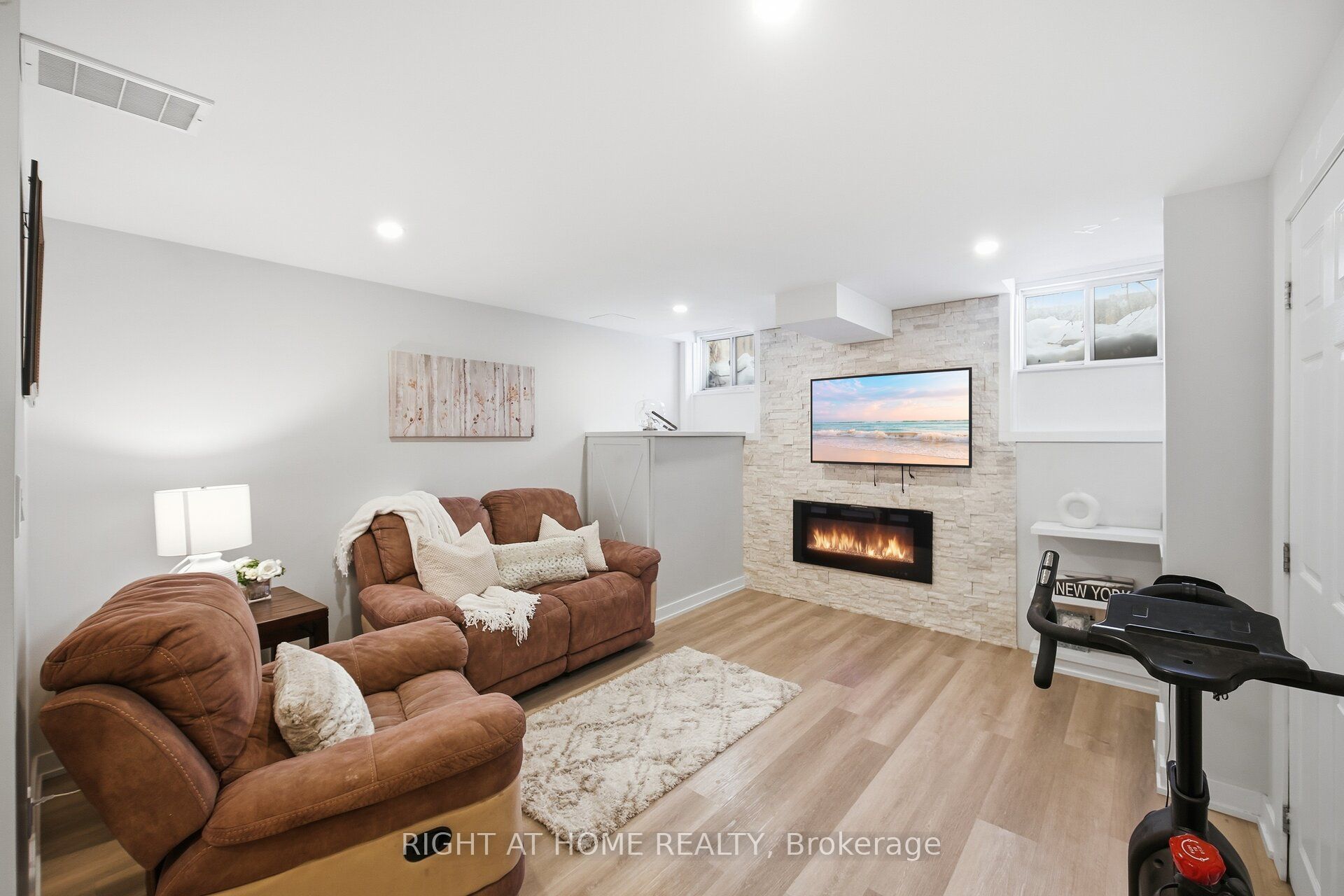 1457 Clark Boulevard Property Photo 35