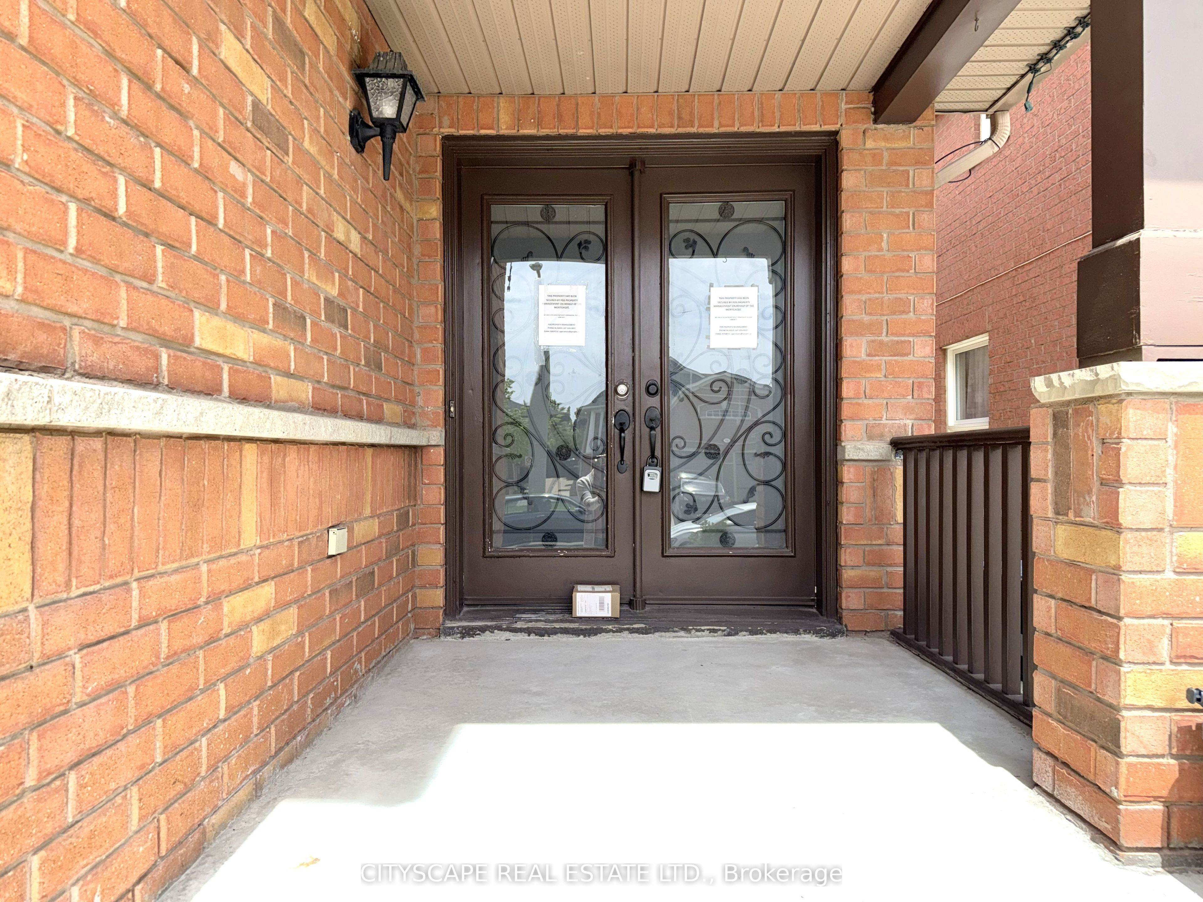68 Vintage Gate Property Photo 4