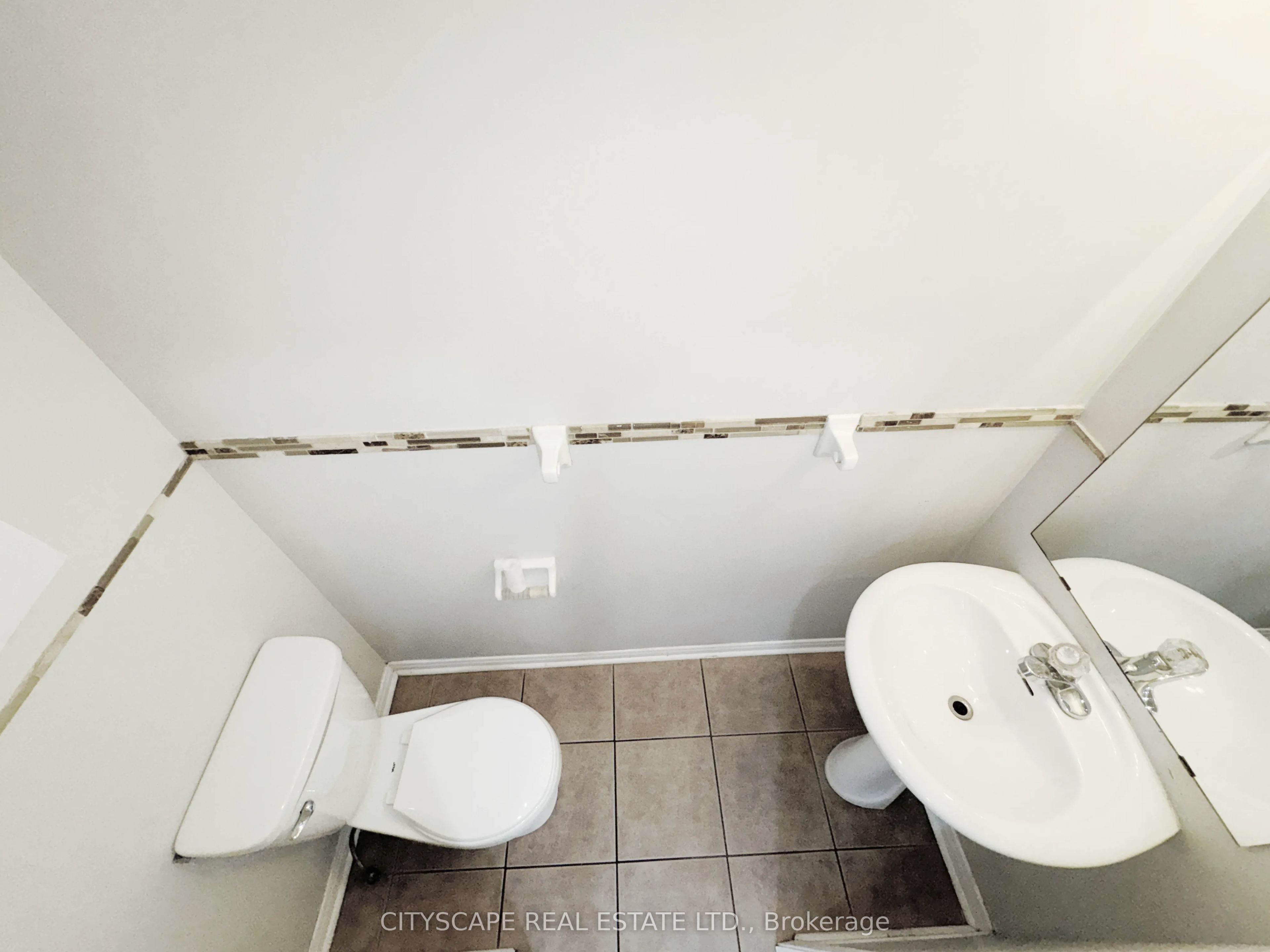 68 Vintage Gate Property Photo 16