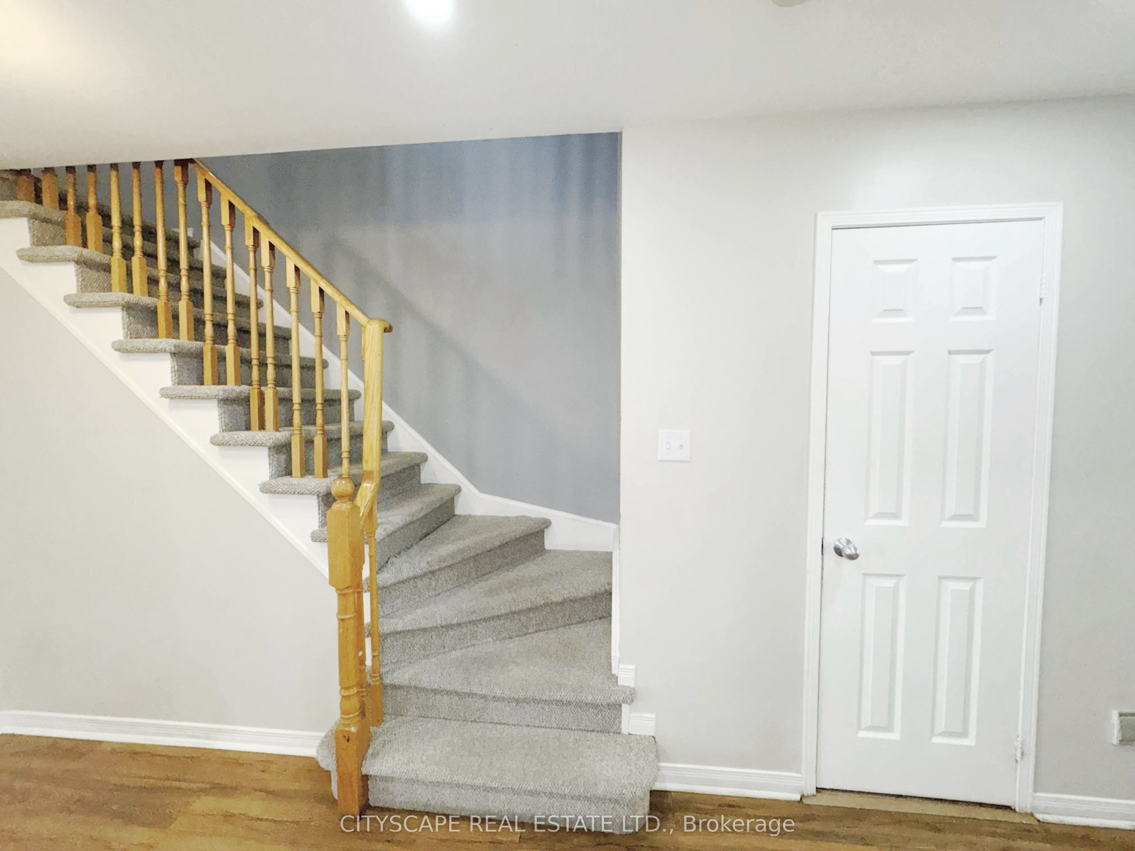 68 Vintage Gate Property Photo 17