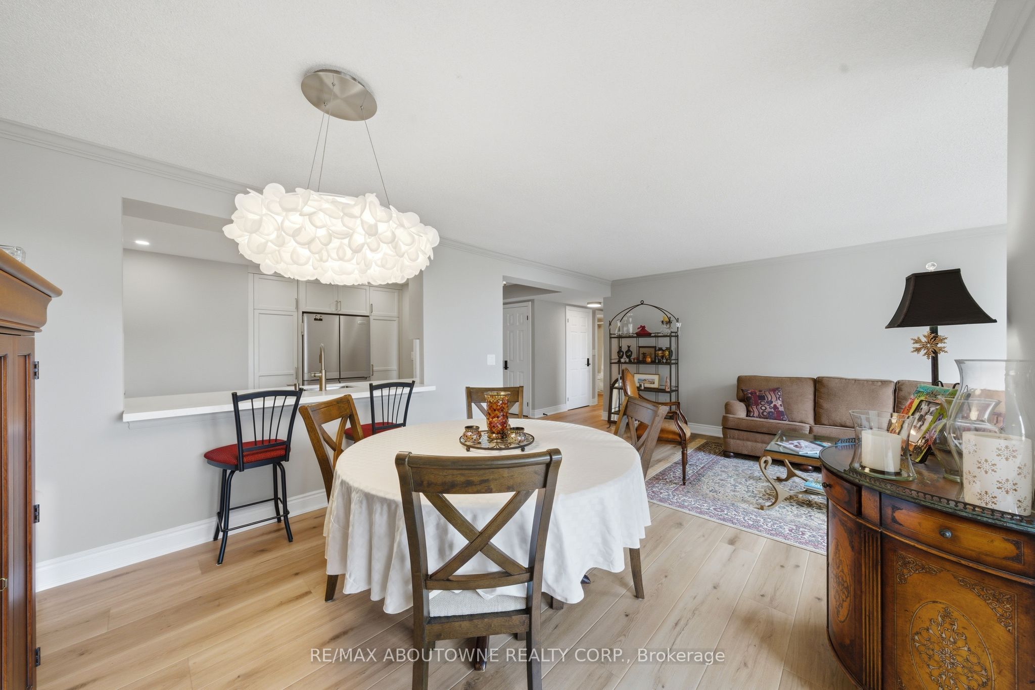 442 Maple Ave. Avenue 606 Property Photo 19