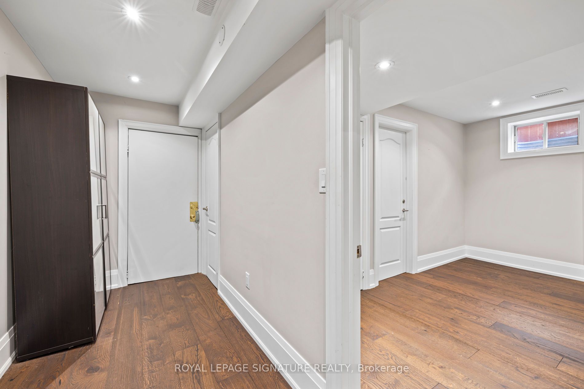 2480 Upper Valley Crescent Property Photo 44