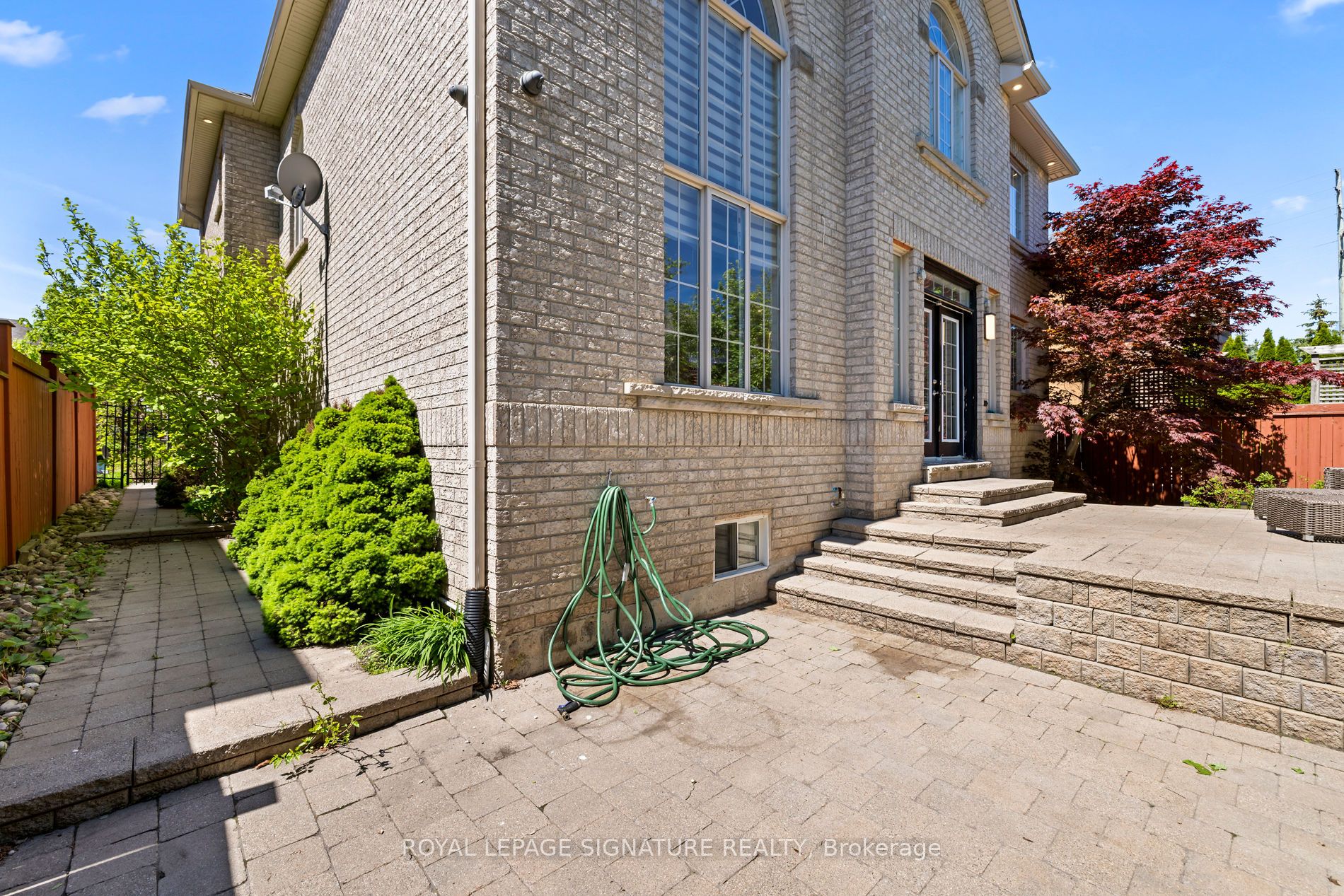 2480 Upper Valley Crescent Property Photo 49