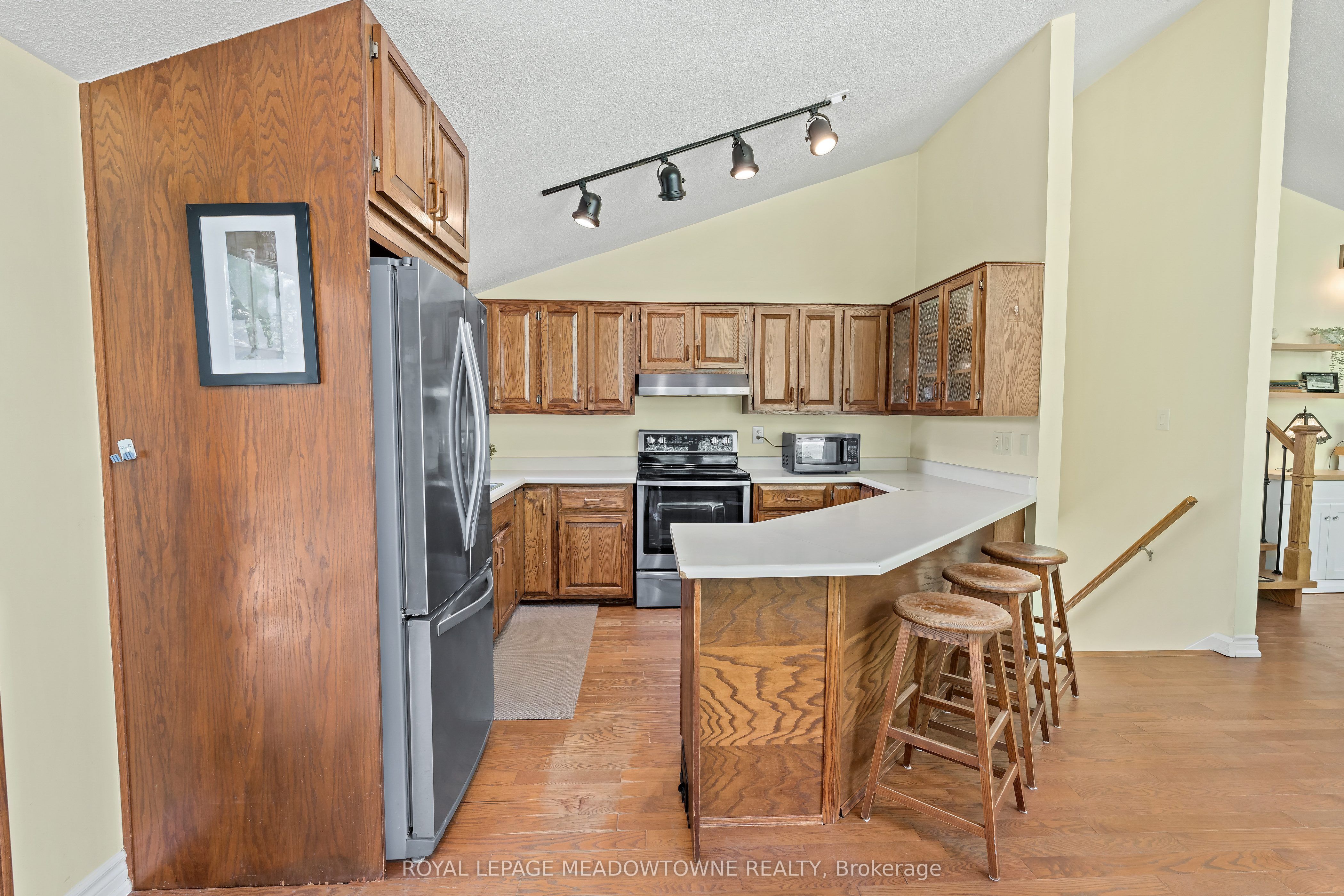 12072 Sixth Line Property Photo 18