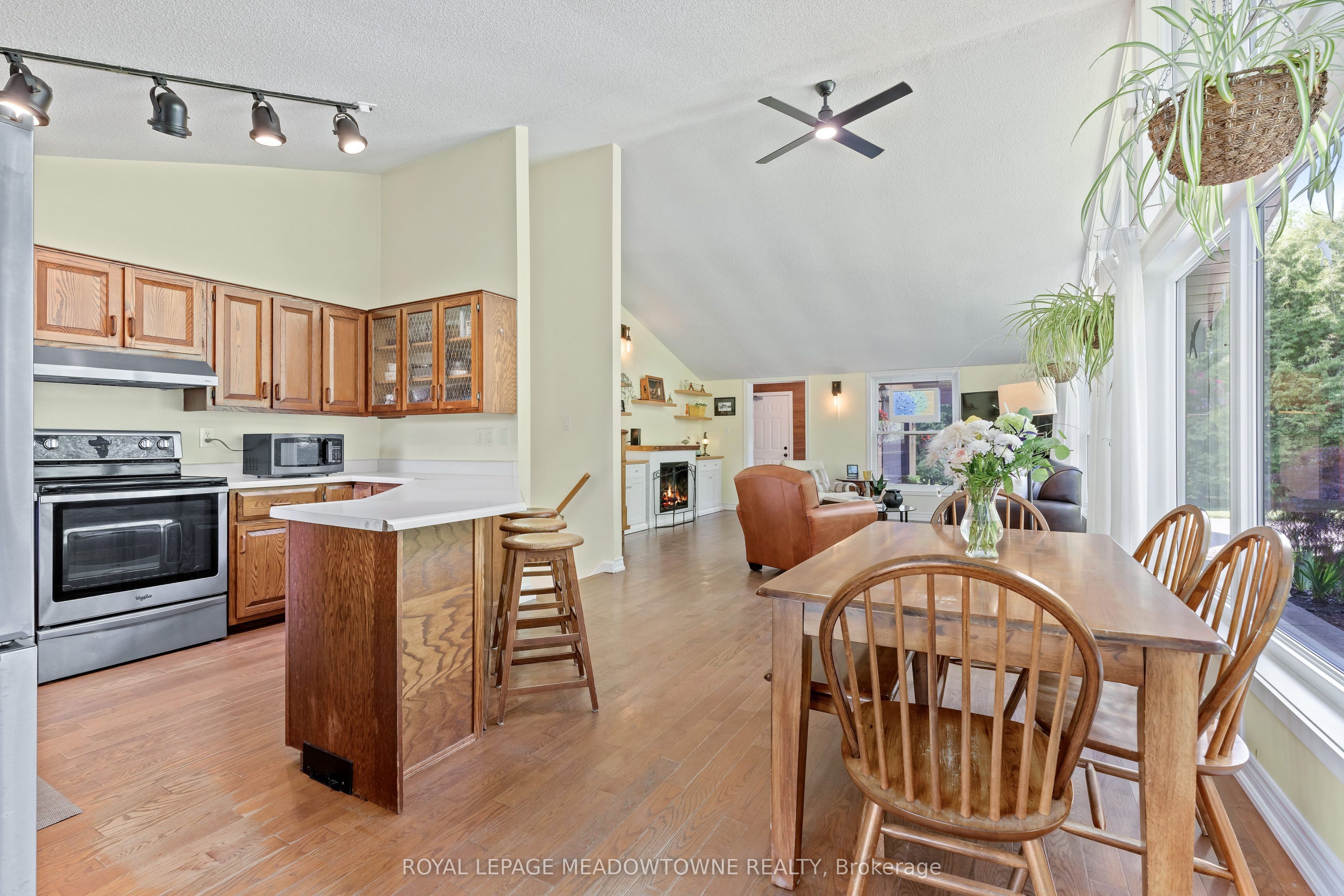 12072 Sixth Line Property Photo 21